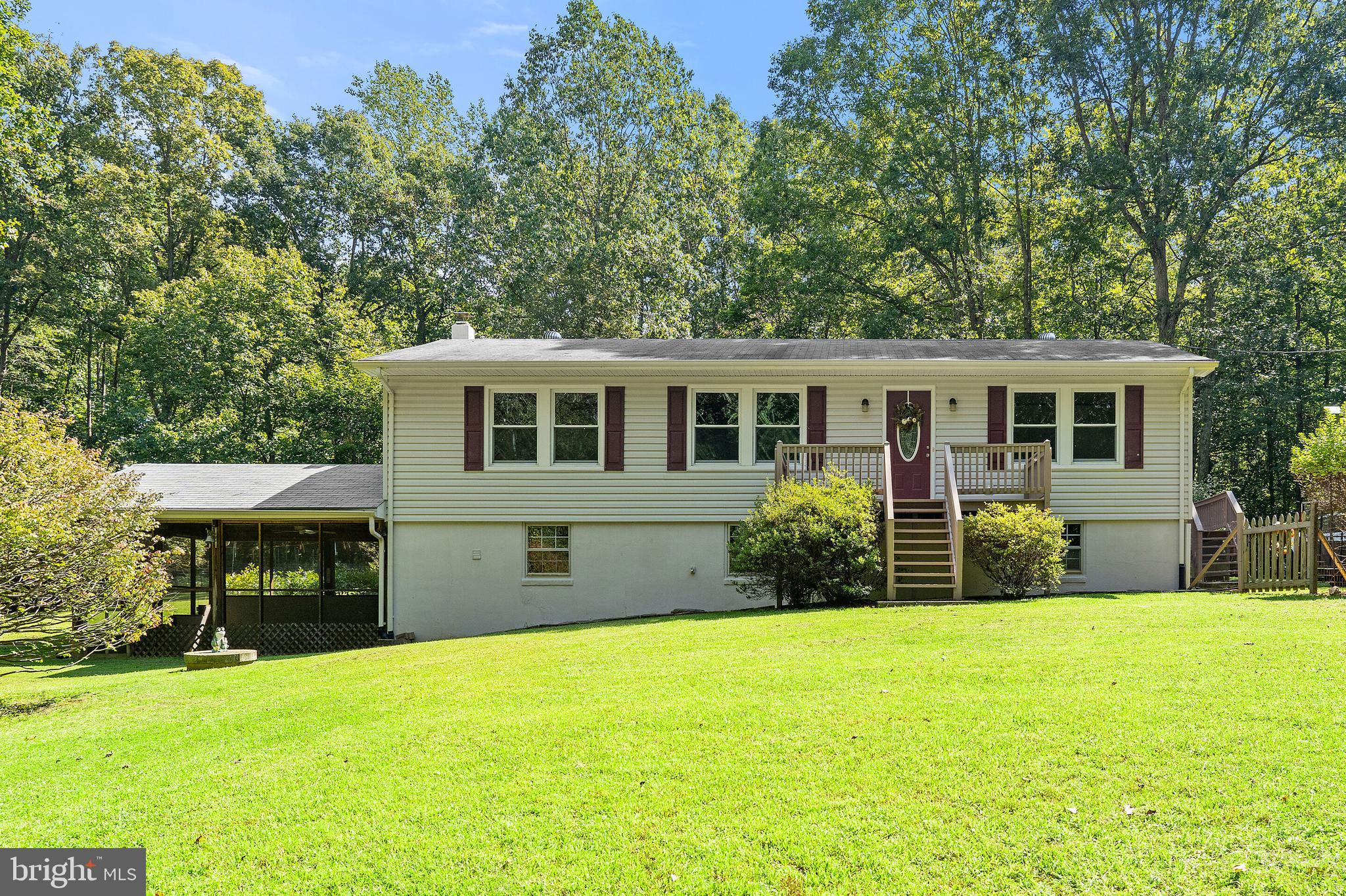 WATERLOO WOODS - Residential