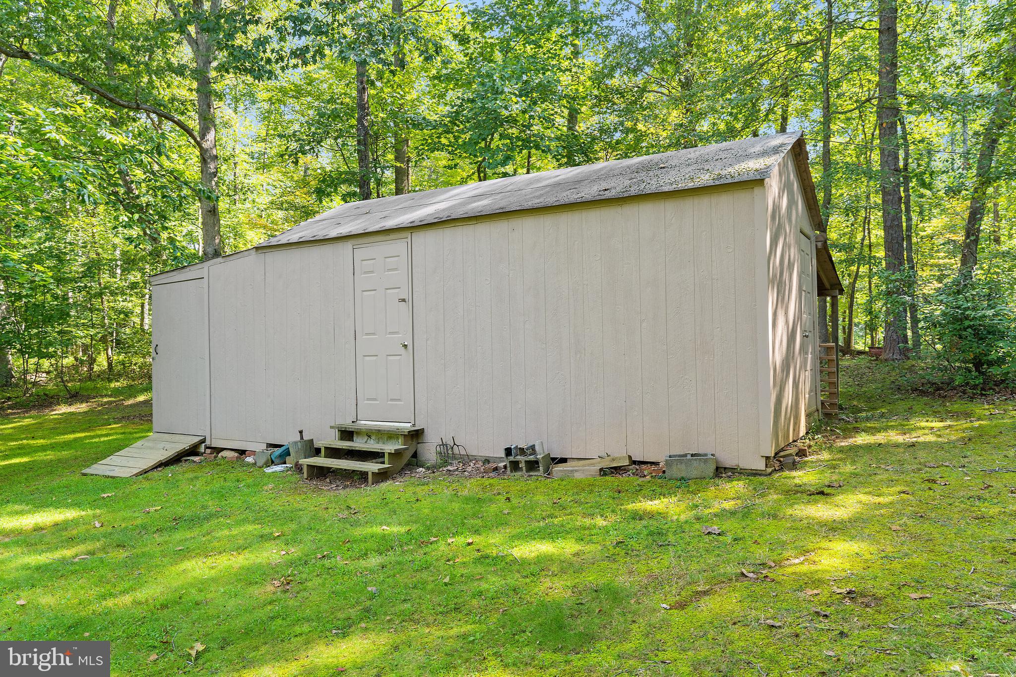 WATERLOO WOODS - Residential