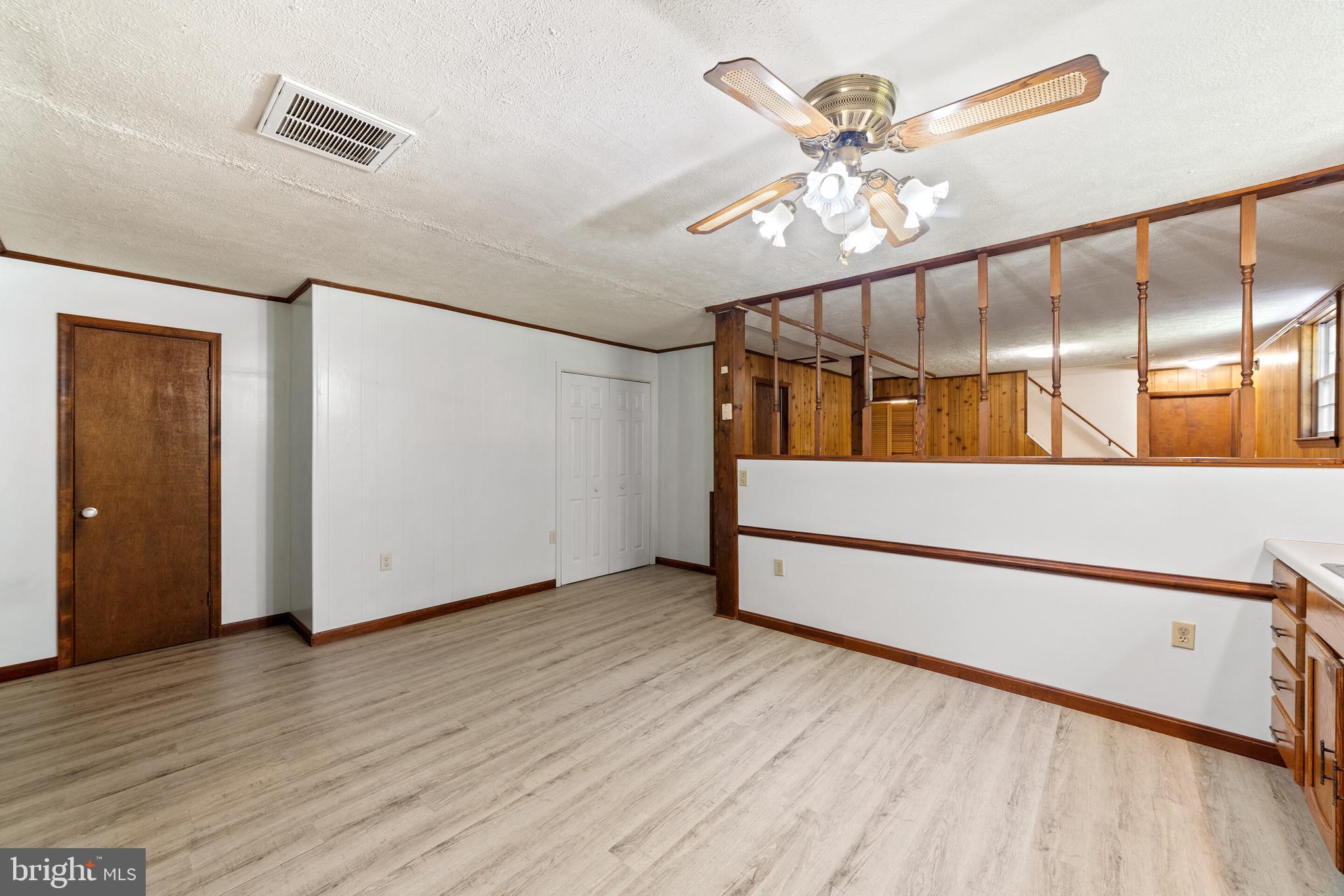 WATERLOO WOODS - Residential