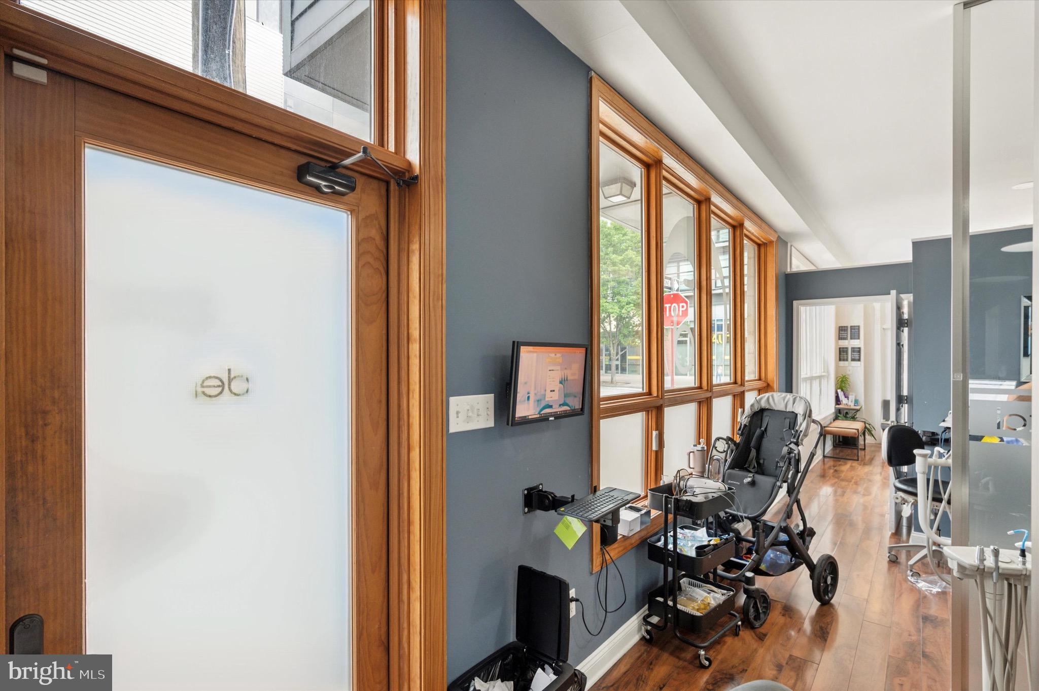 NORTHERN LIBERTIES - Commercial Sale