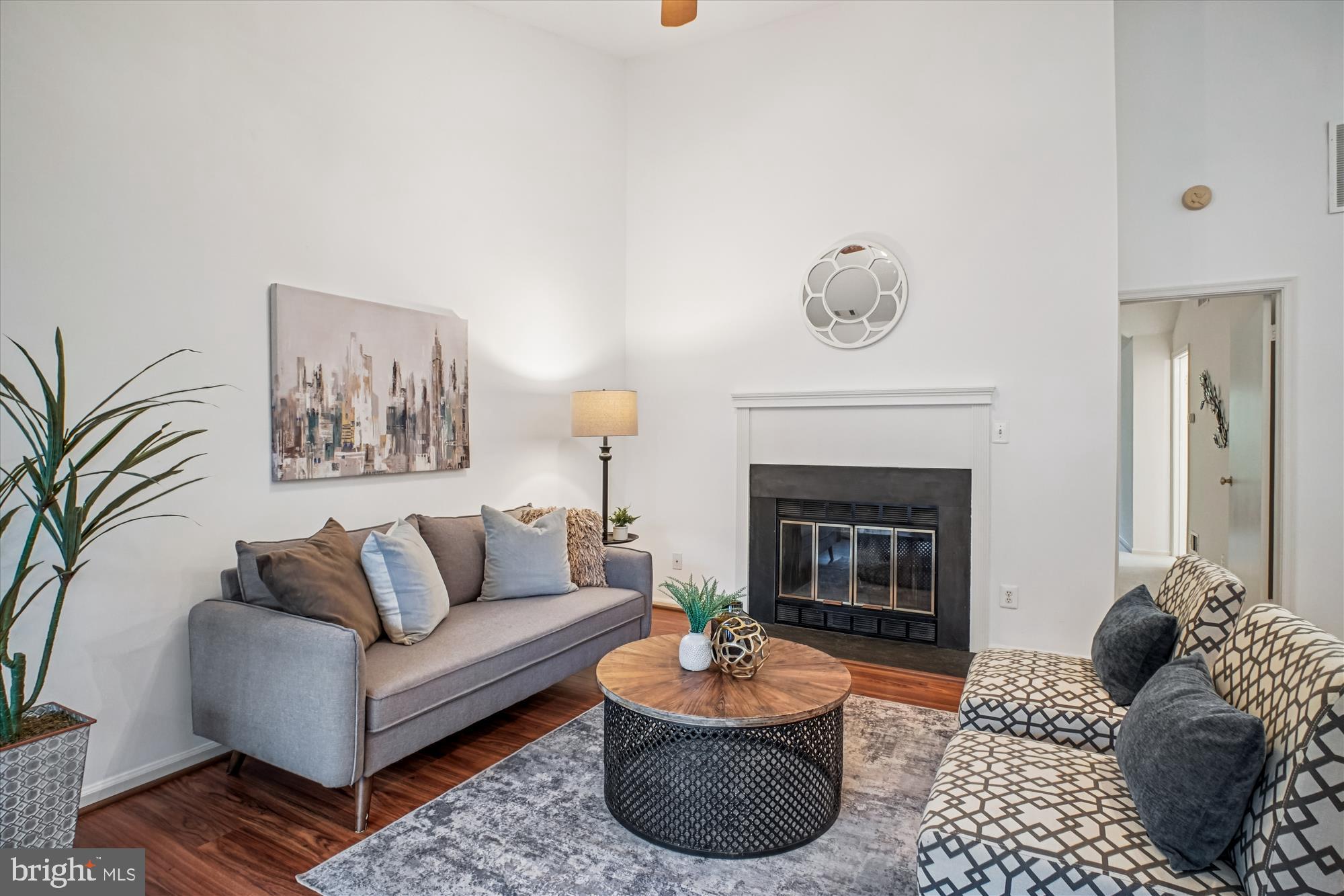 THE COVE - Residential