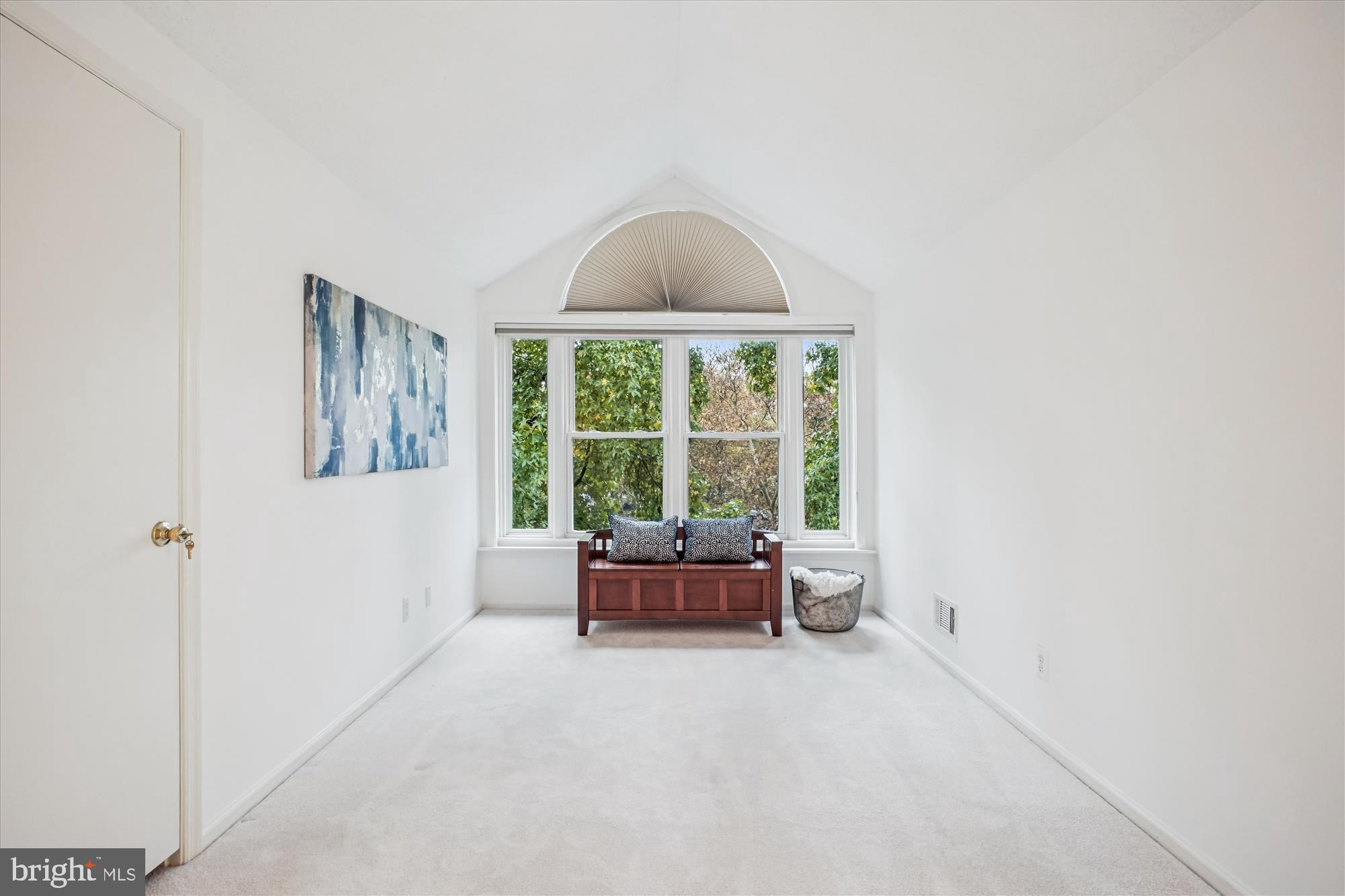 THE COVE - Residential