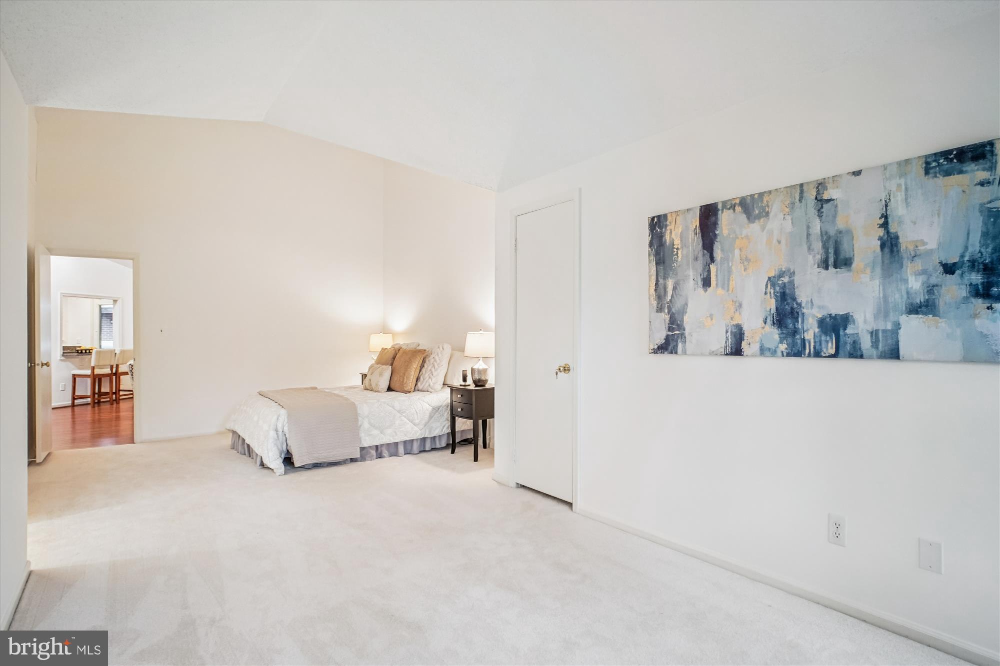 THE COVE - Residential