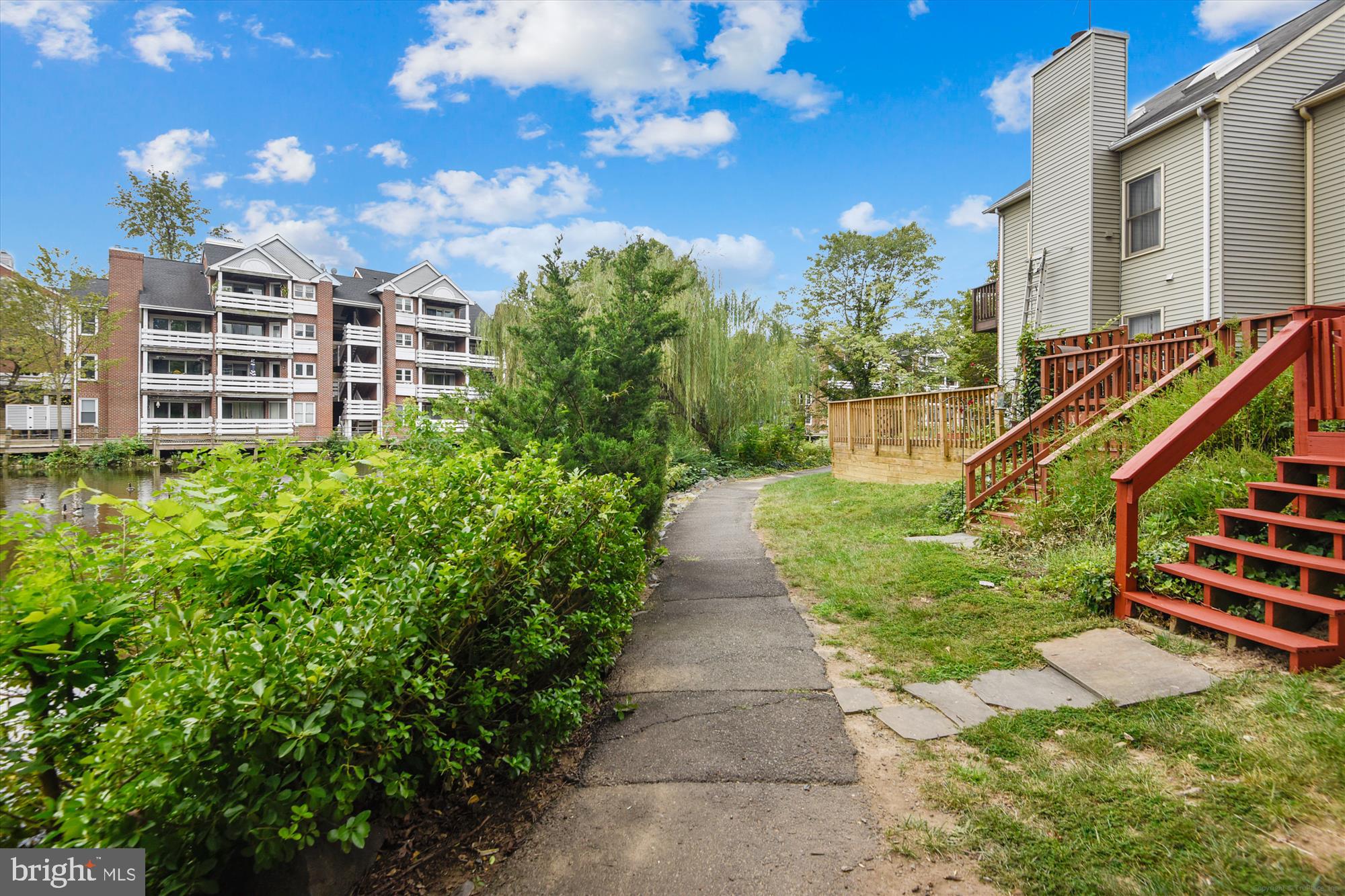 THE COVE - Residential