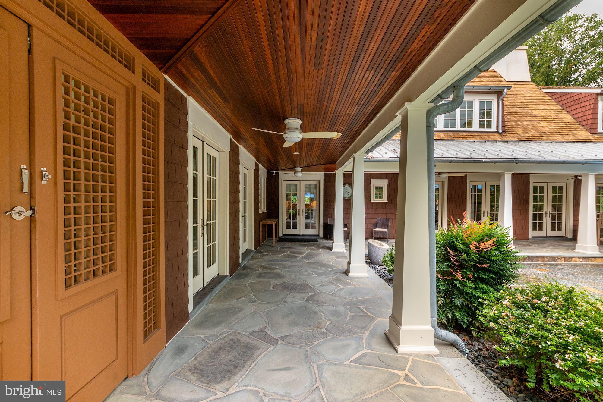 MERRY GO ROUND FARM - Residential