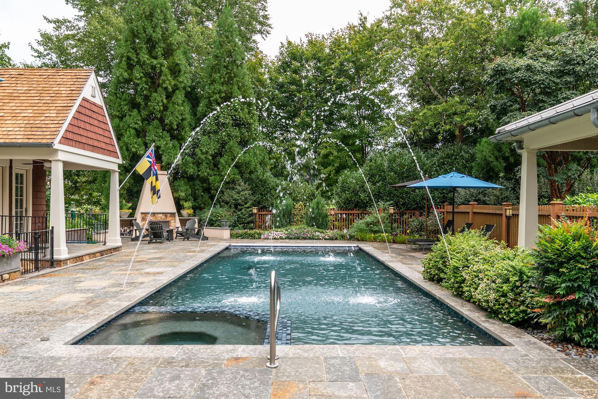 MERRY GO ROUND FARM - Residential