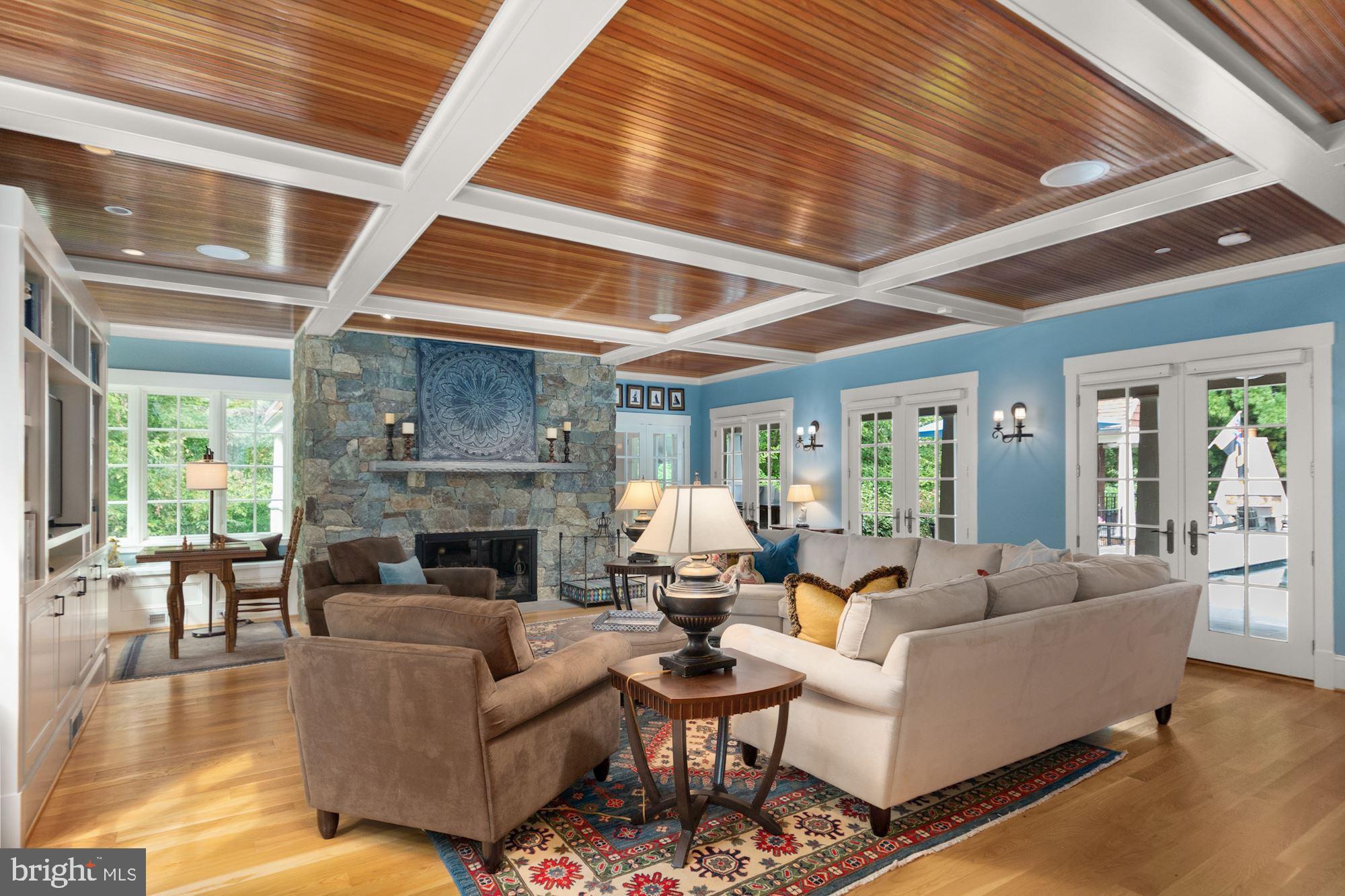 MERRY GO ROUND FARM - Residential