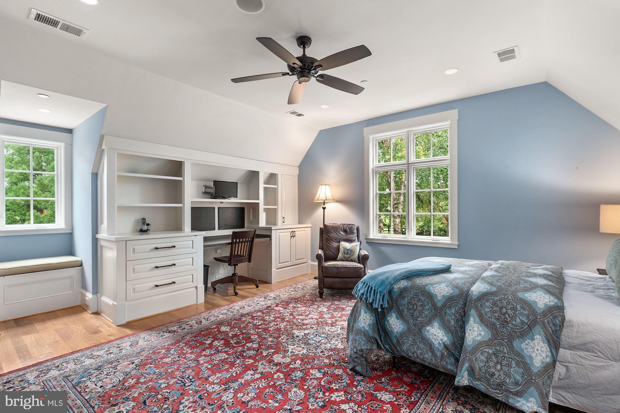 MERRY GO ROUND FARM - Residential