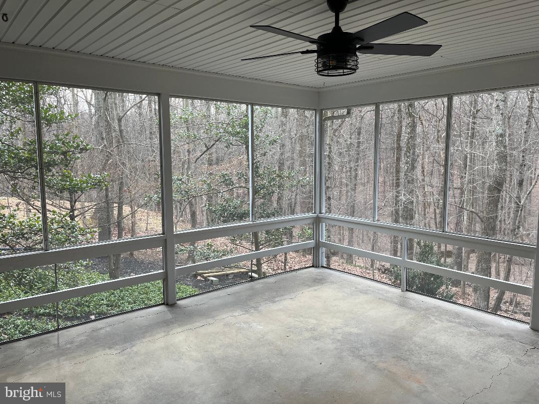 UPPER SENECA CREST - Residential