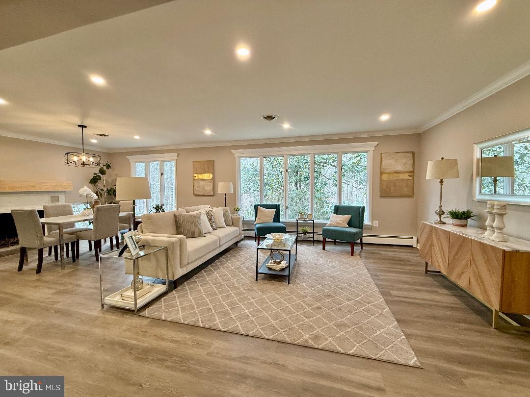 UPPER SENECA CREST - Residential