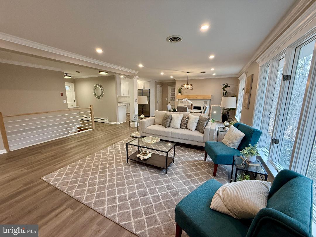 UPPER SENECA CREST - Residential