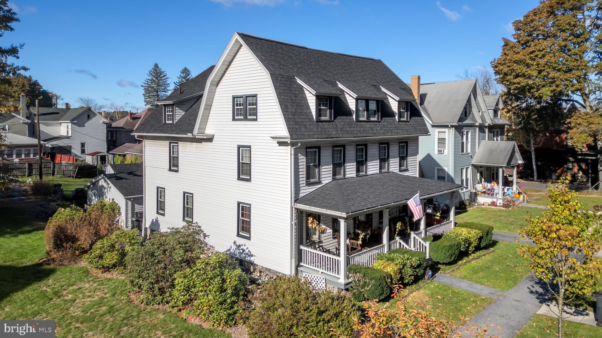 PHILIPSBURG - Residential