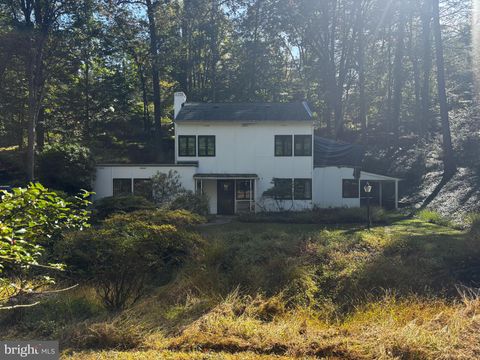 1733 CIRCLE ROAD RUXTON MD 21204