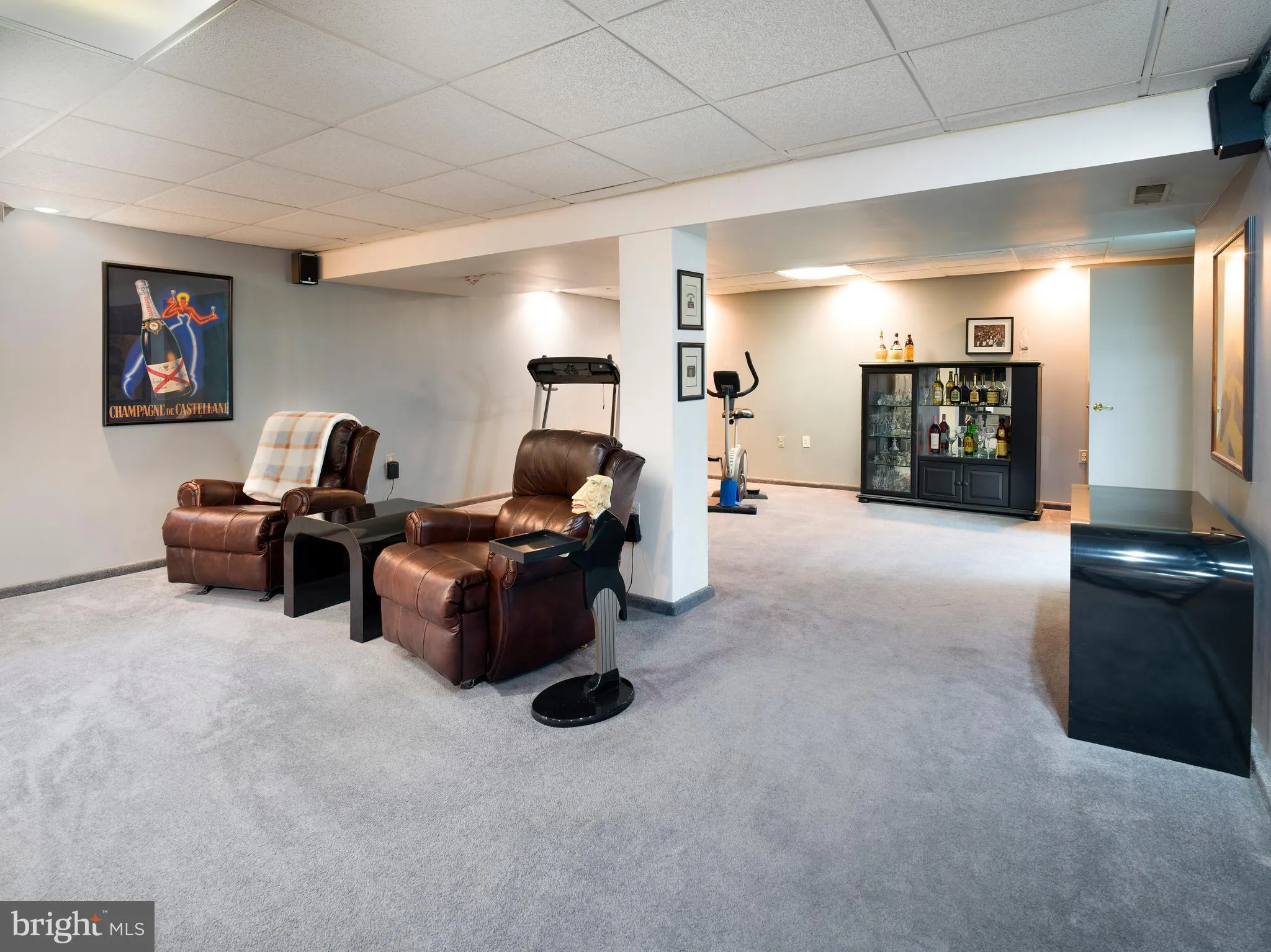 Havertown, Pennsylvania 19083, United States, 3 Bedrooms Bedrooms, ,3 BathroomsBathrooms,Residential,Pending,211506