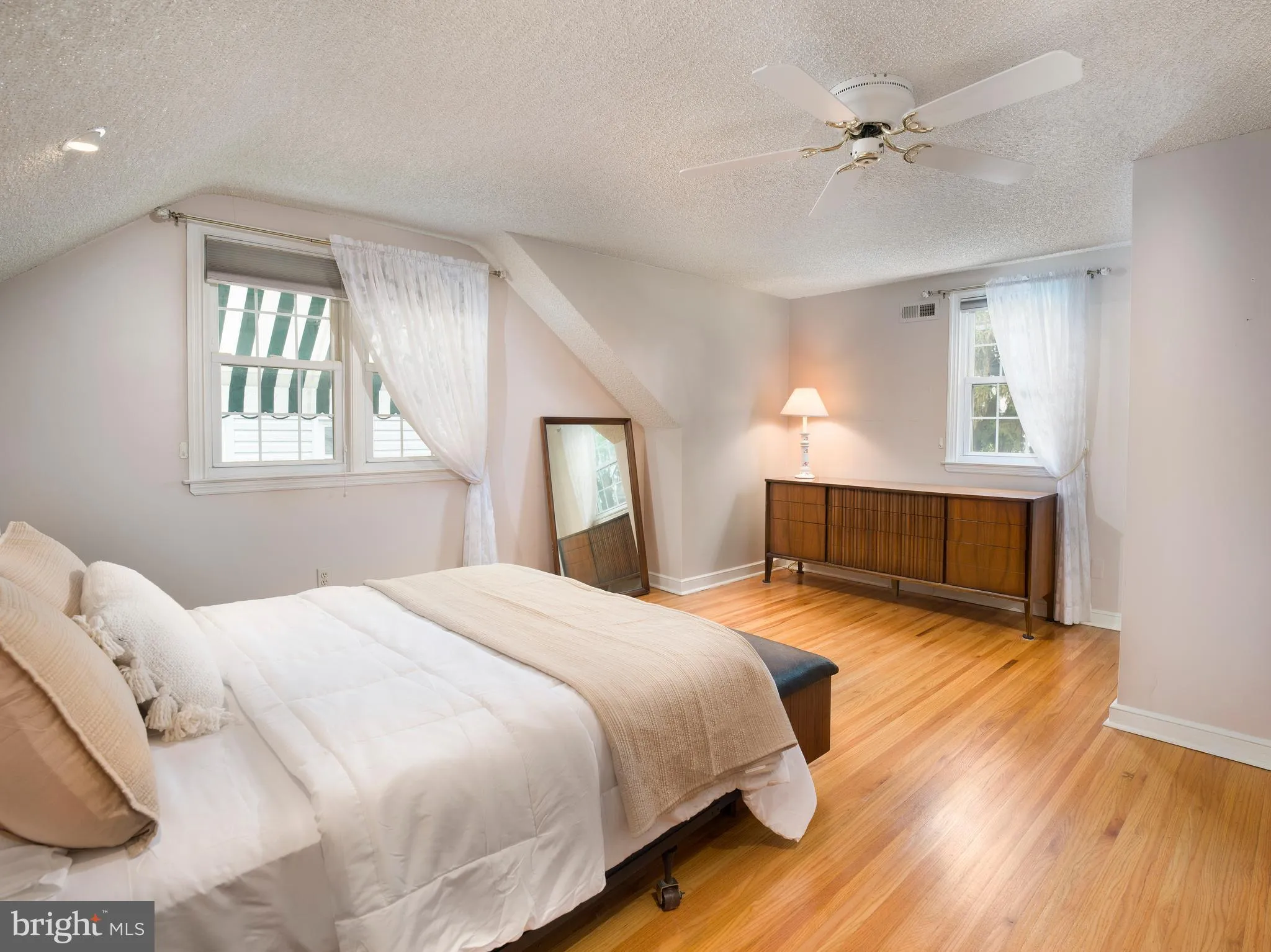 Havertown, Pennsylvania 19083, United States, 3 Bedrooms Bedrooms, ,3 BathroomsBathrooms,Residential,Pending,211506