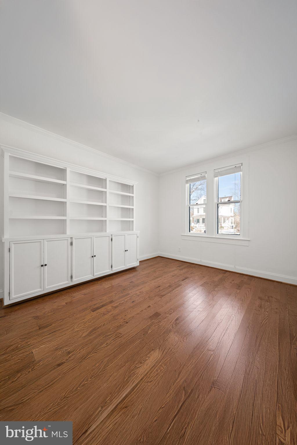 LAUREL - Residential