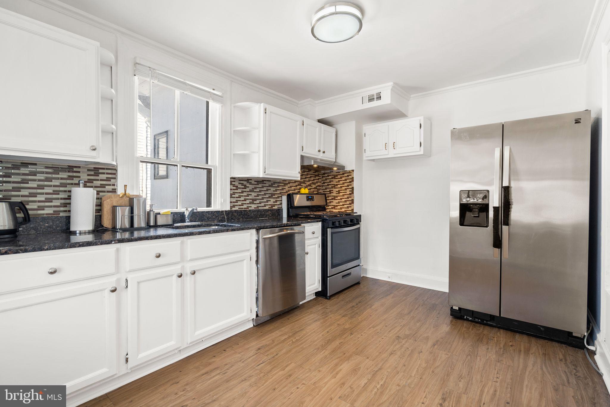 LAUREL - Residential