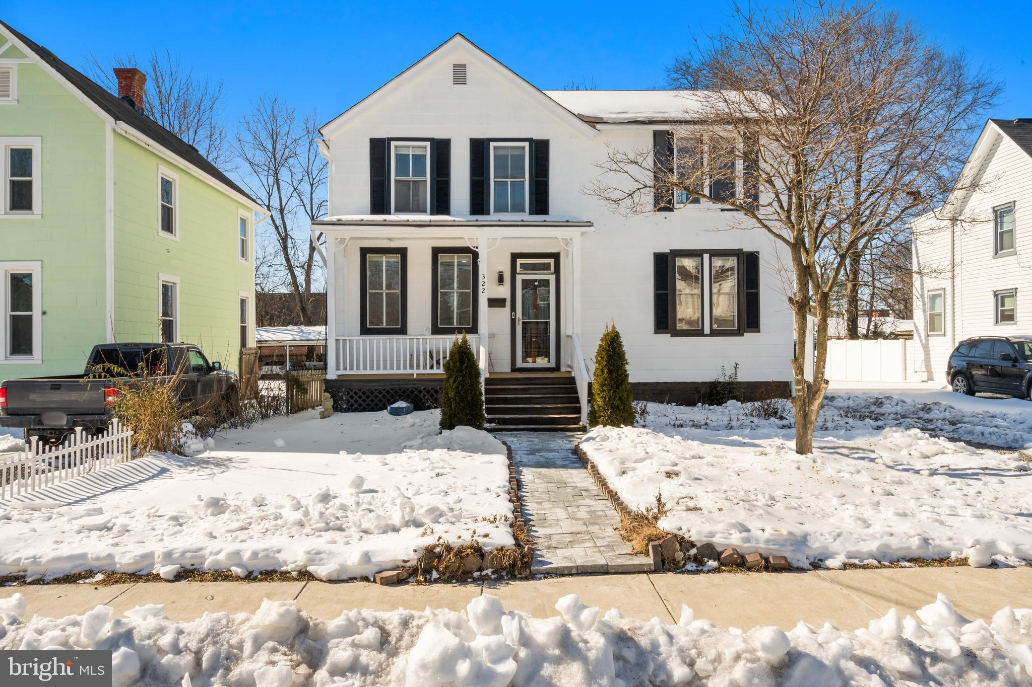 LAUREL - Residential