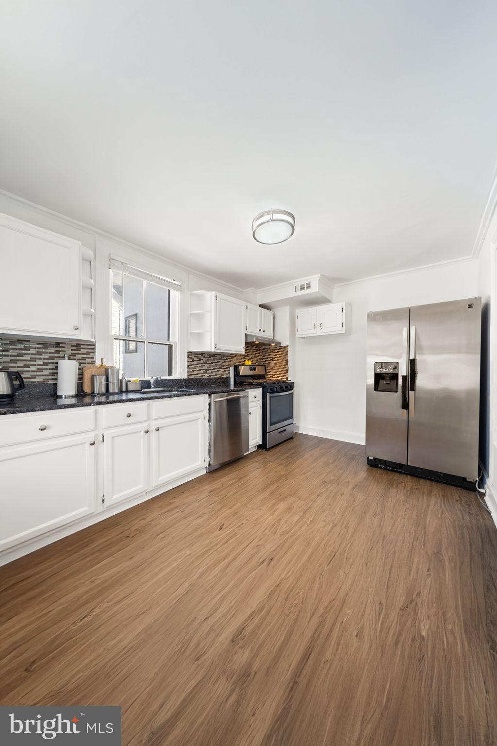 LAUREL - Residential