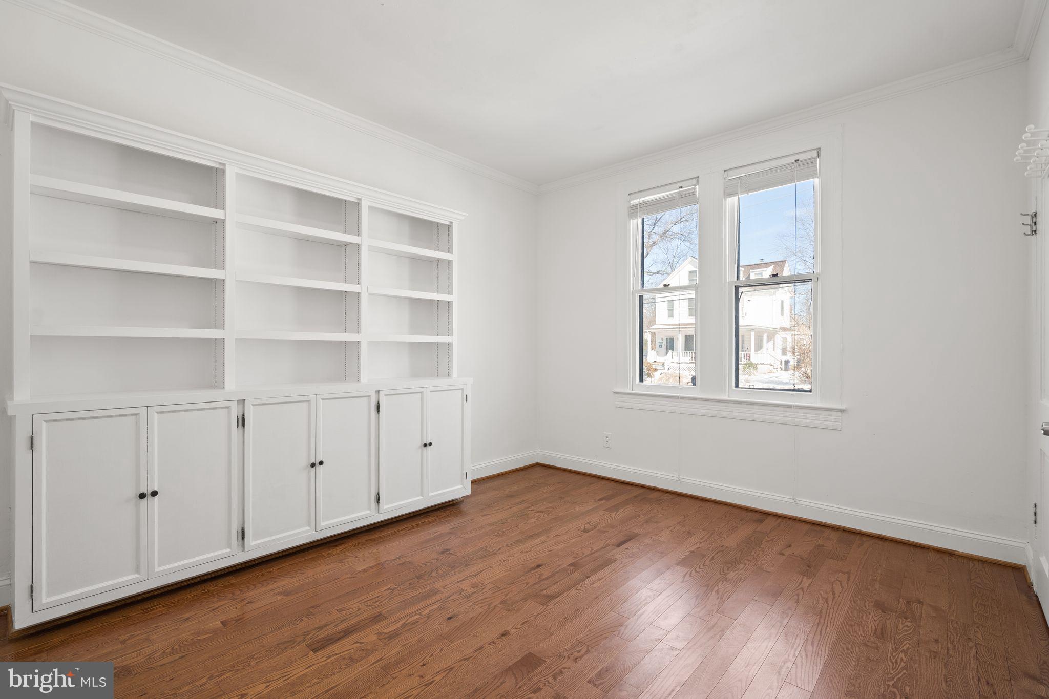 LAUREL - Residential