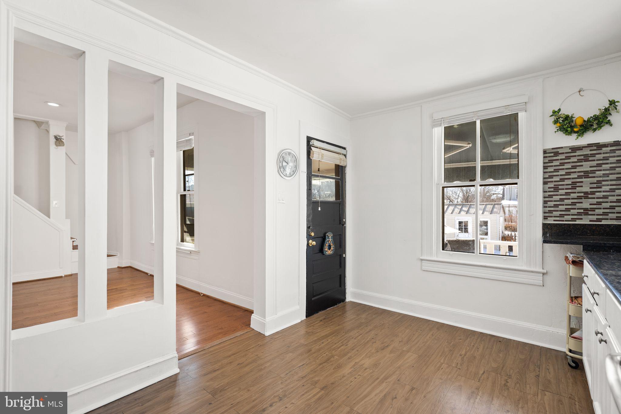 LAUREL - Residential