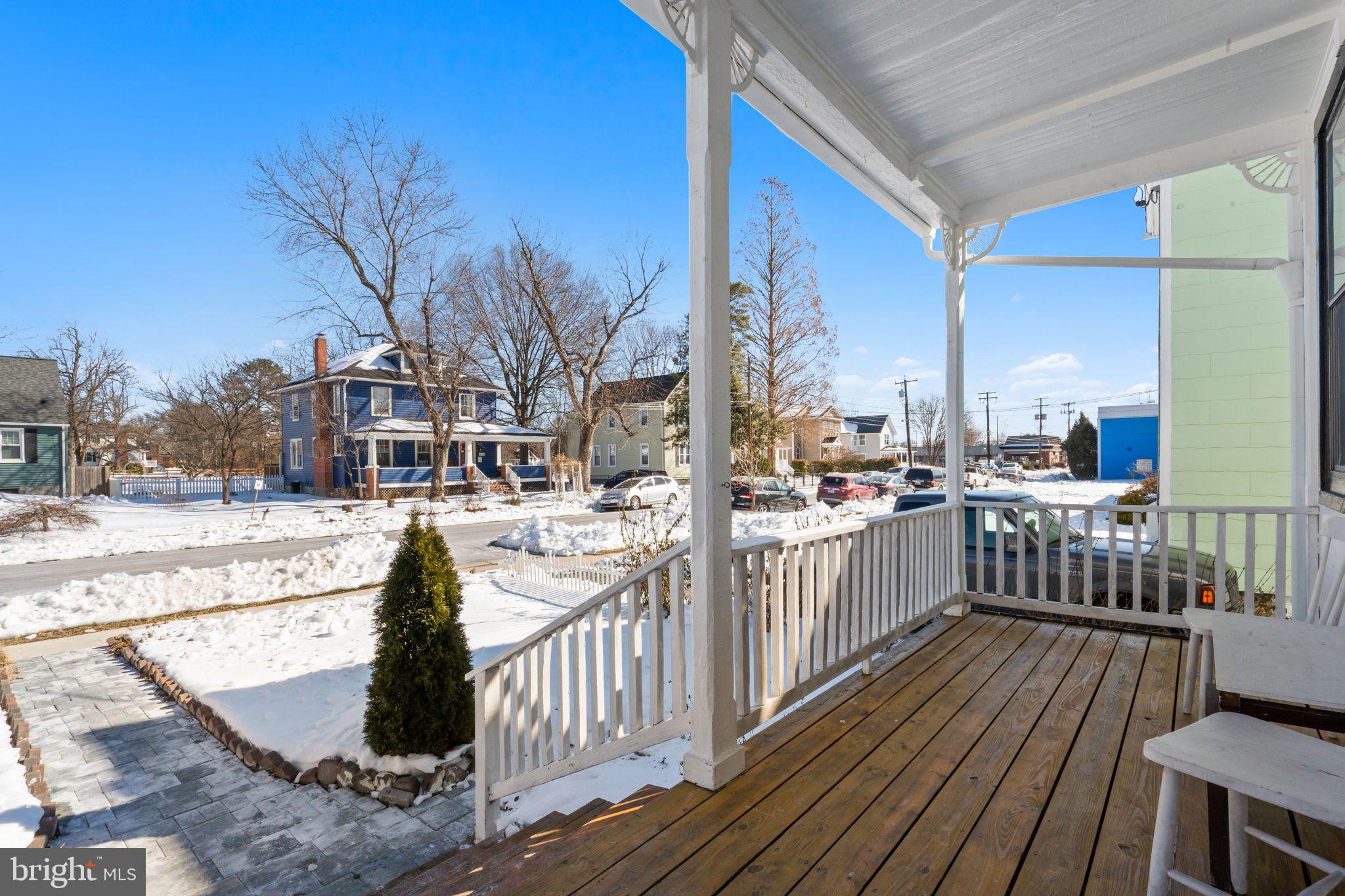 LAUREL - Residential