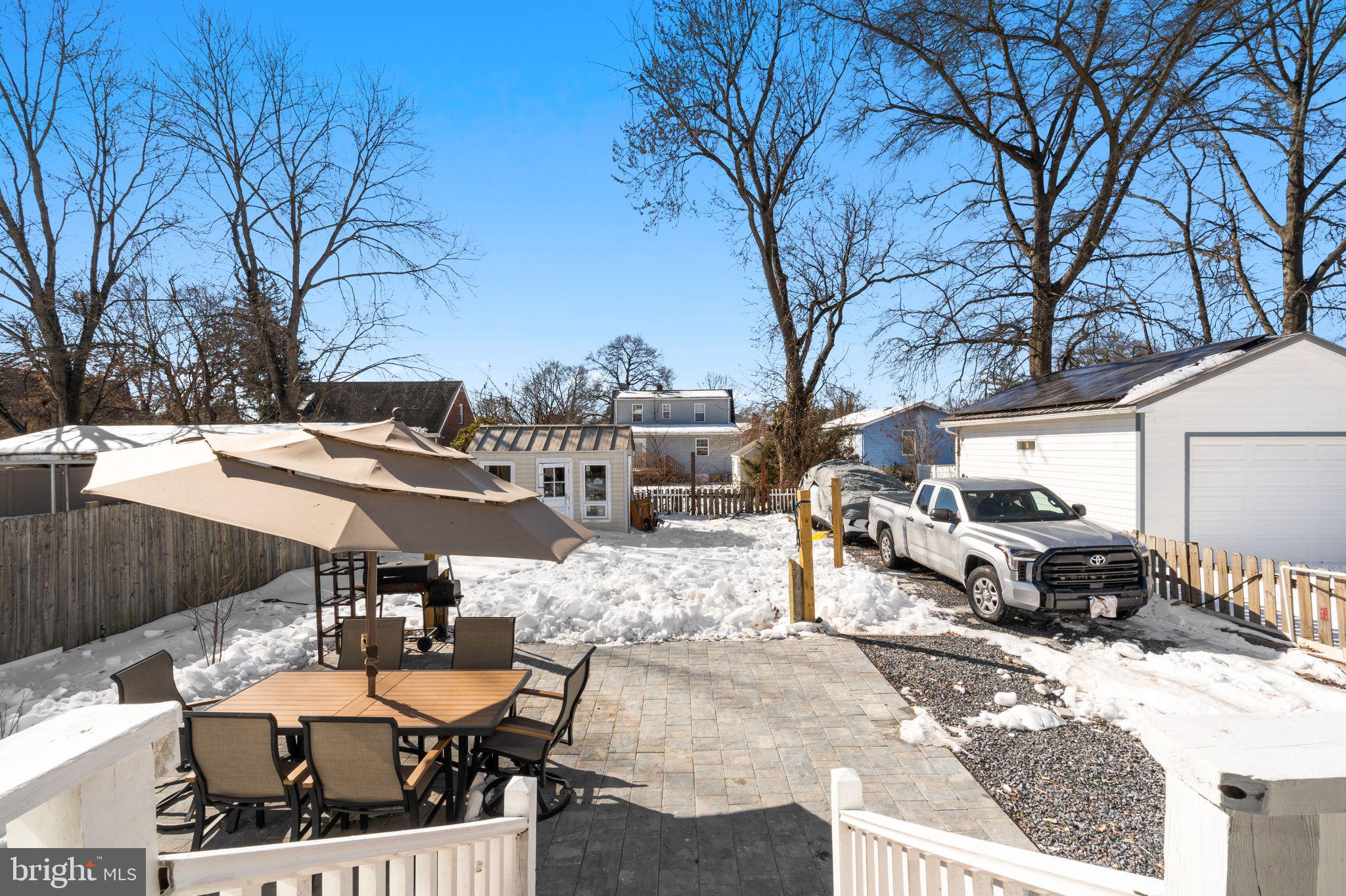 LAUREL - Residential