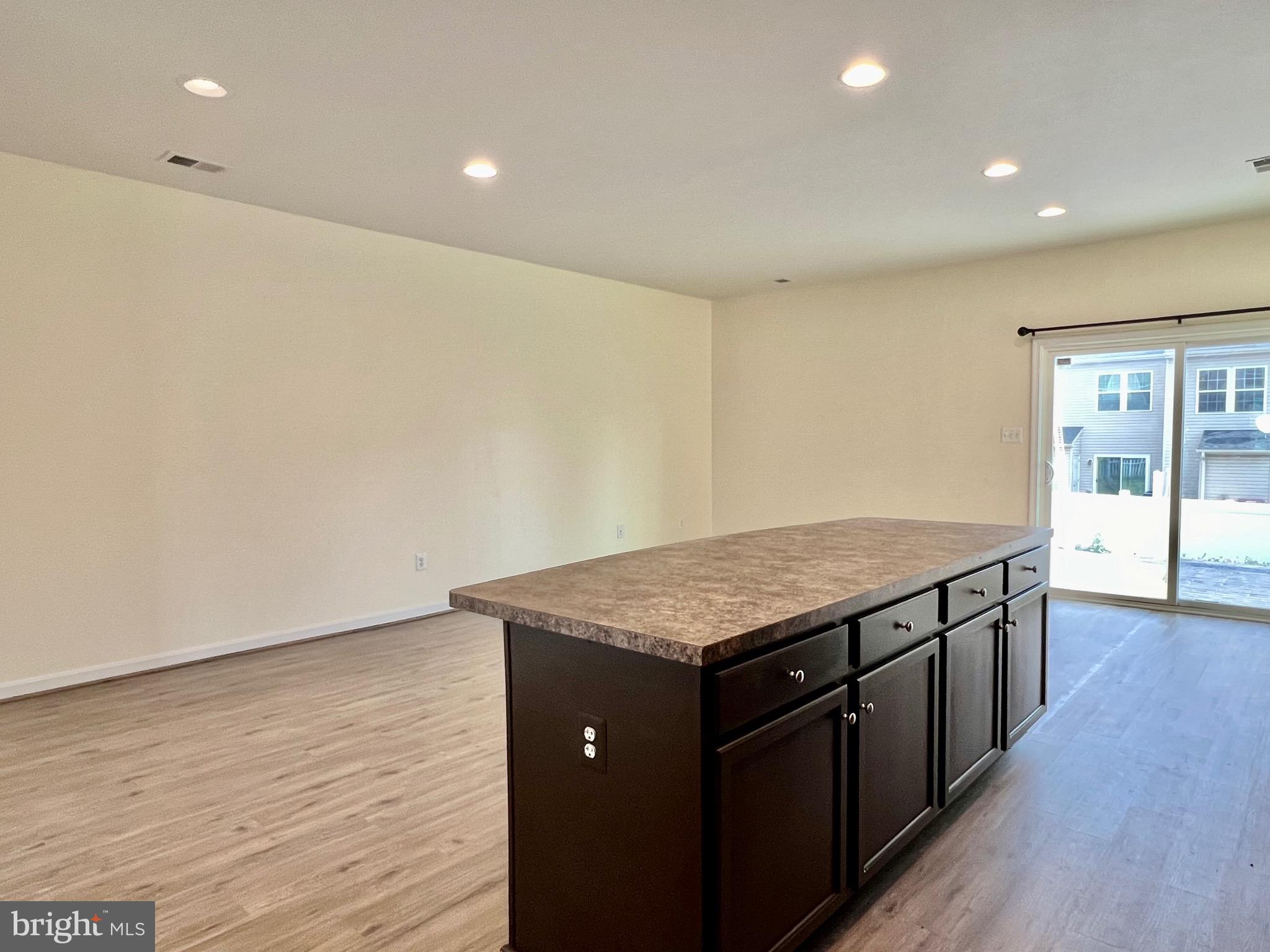 BROOKFIELD - Residential Lease