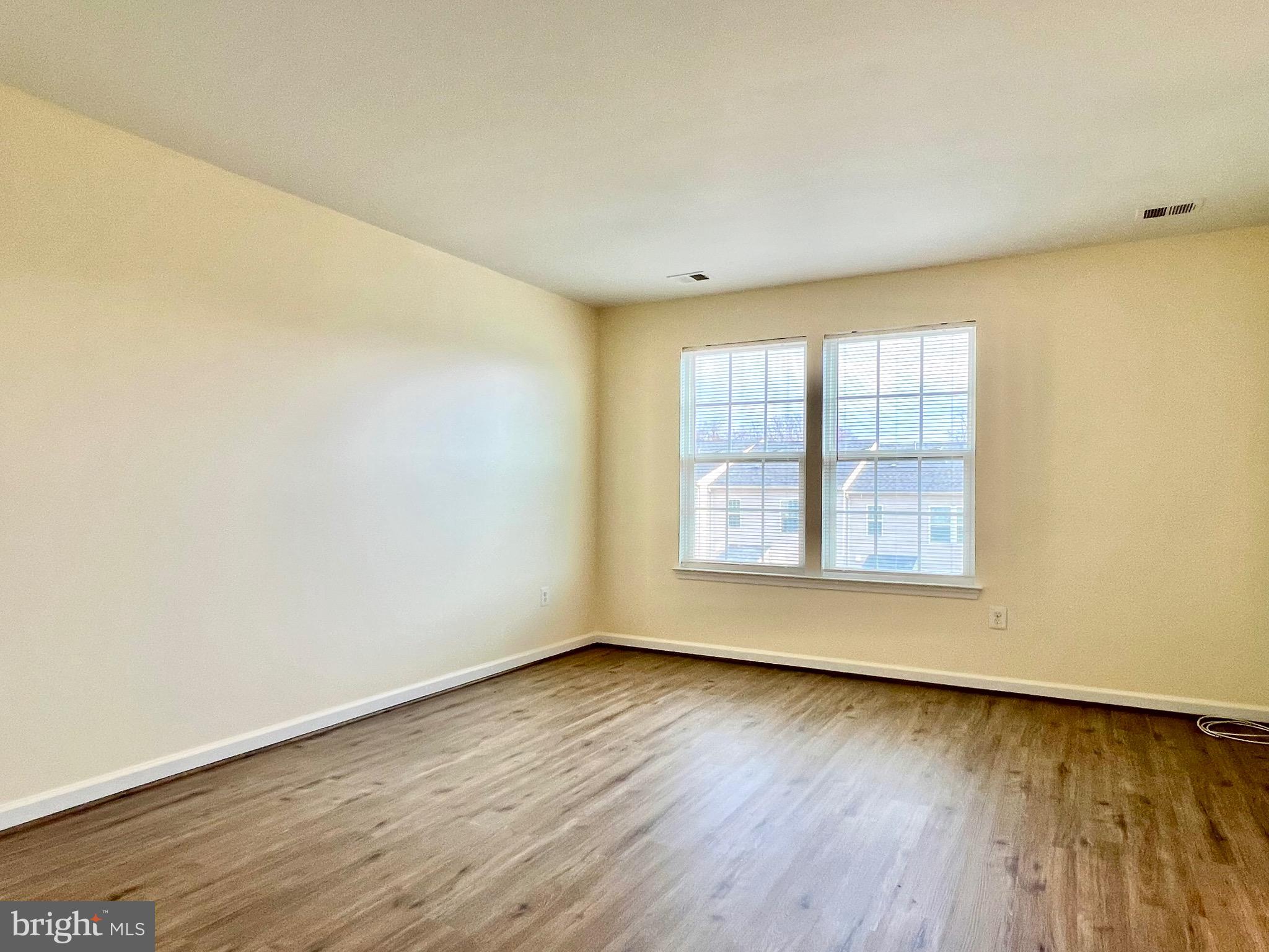 BROOKFIELD - Residential Lease