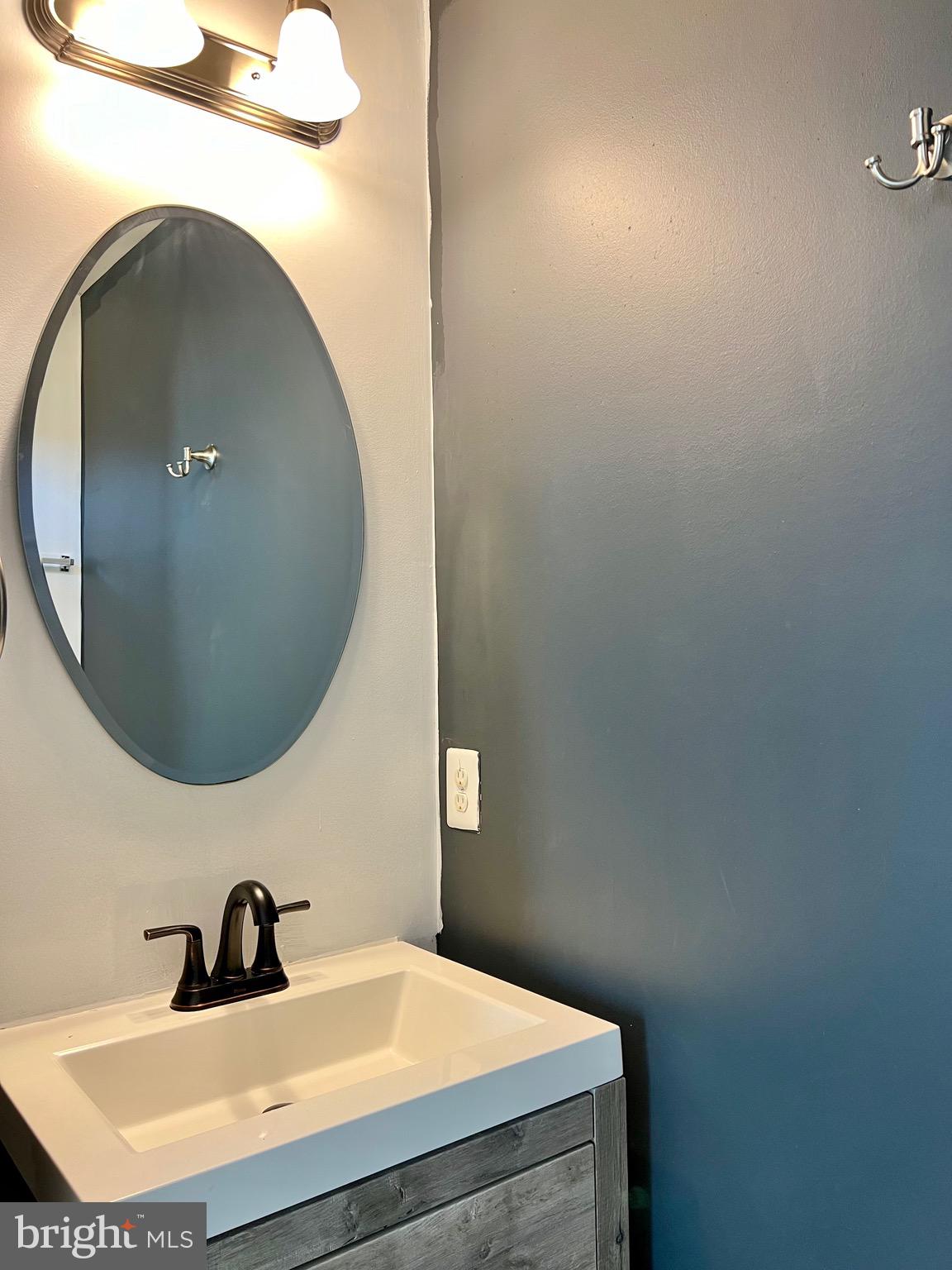 BROOKFIELD - Residential Lease