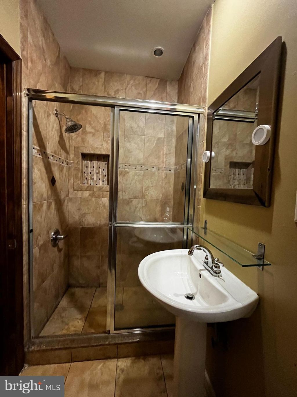 Photo of 2044 Cherry Street #2ND FLOOR, PHILADELPHIA, PA 19103 (MLS # PAPH2586604)