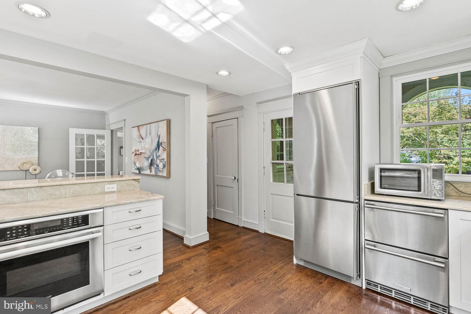 CHEVY CHASE - Residential