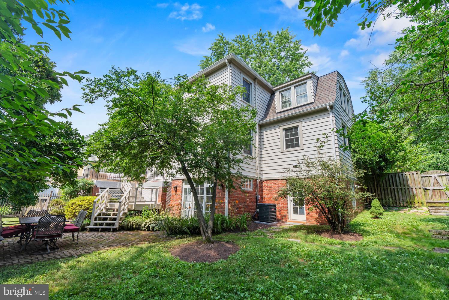 CHEVY CHASE - Residential