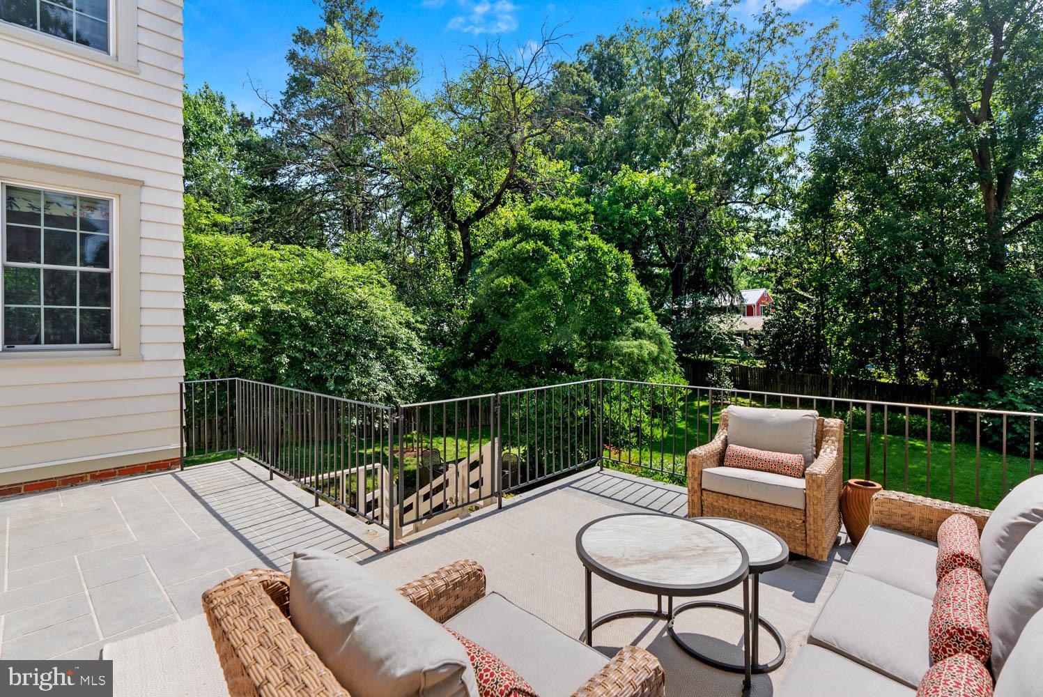 CHEVY CHASE - Residential