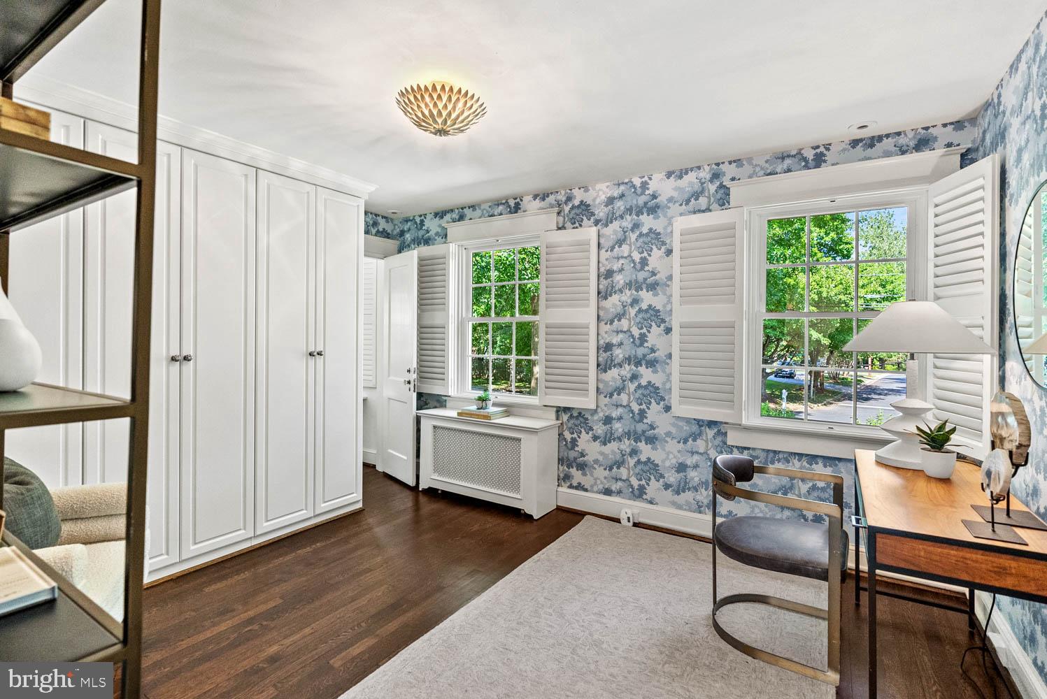 CHEVY CHASE - Residential