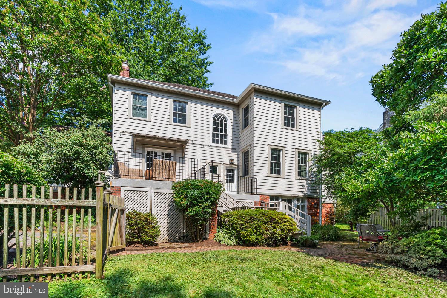 CHEVY CHASE - Residential