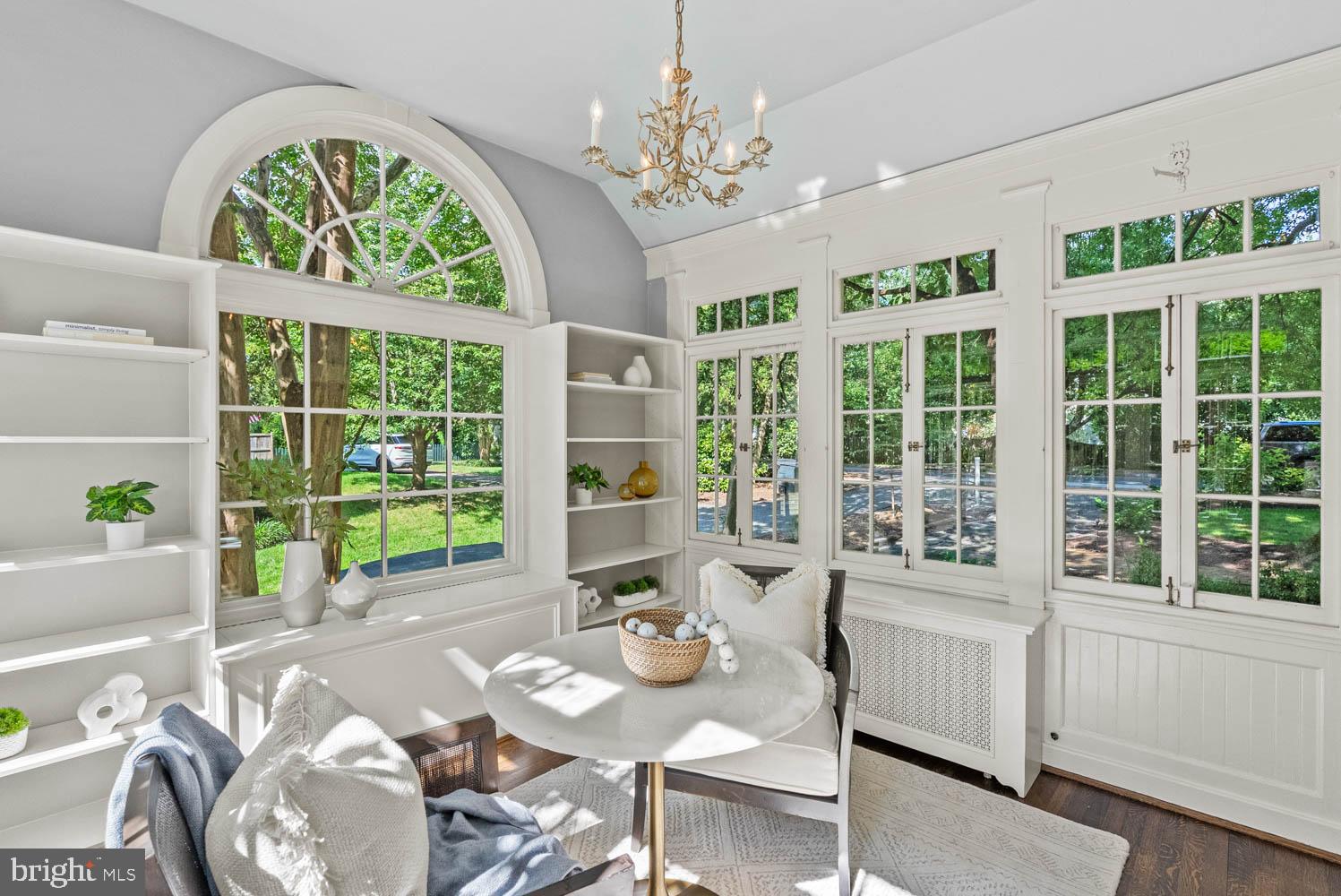 CHEVY CHASE - Residential