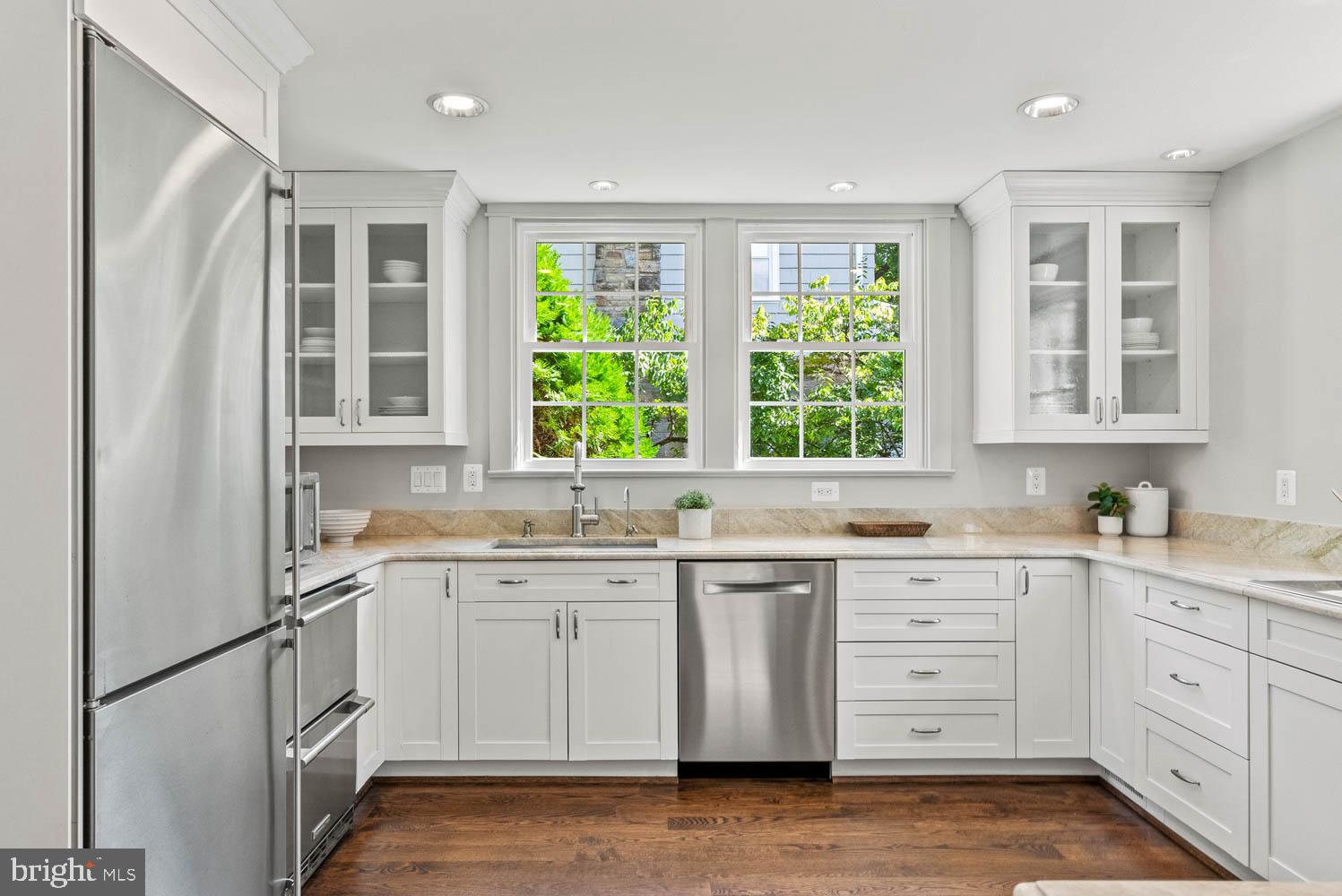 CHEVY CHASE - Residential