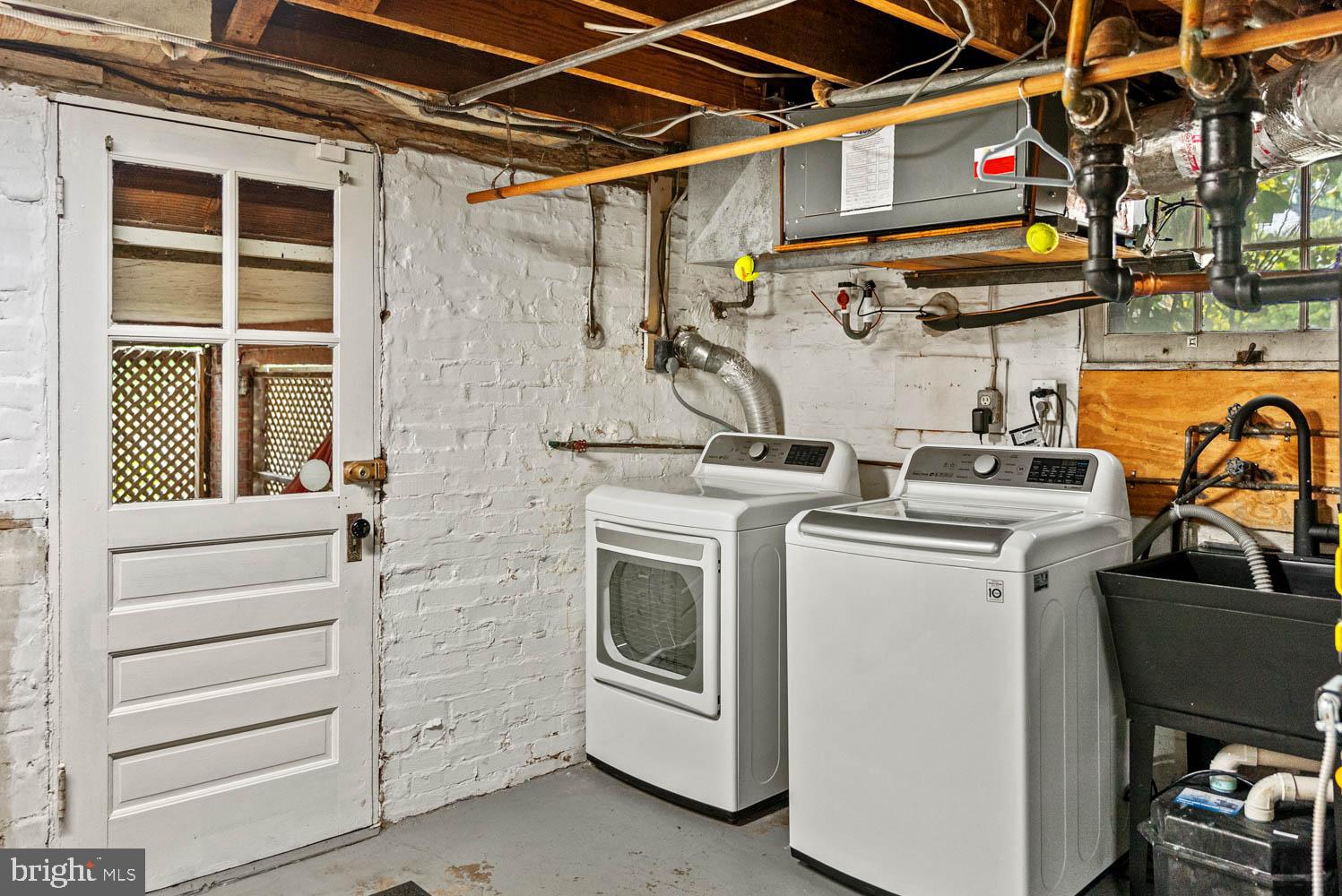 CHEVY CHASE - Residential