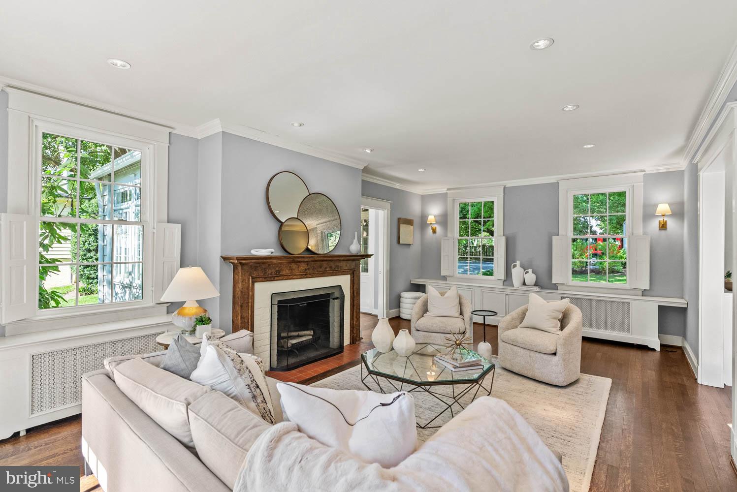 CHEVY CHASE - Residential