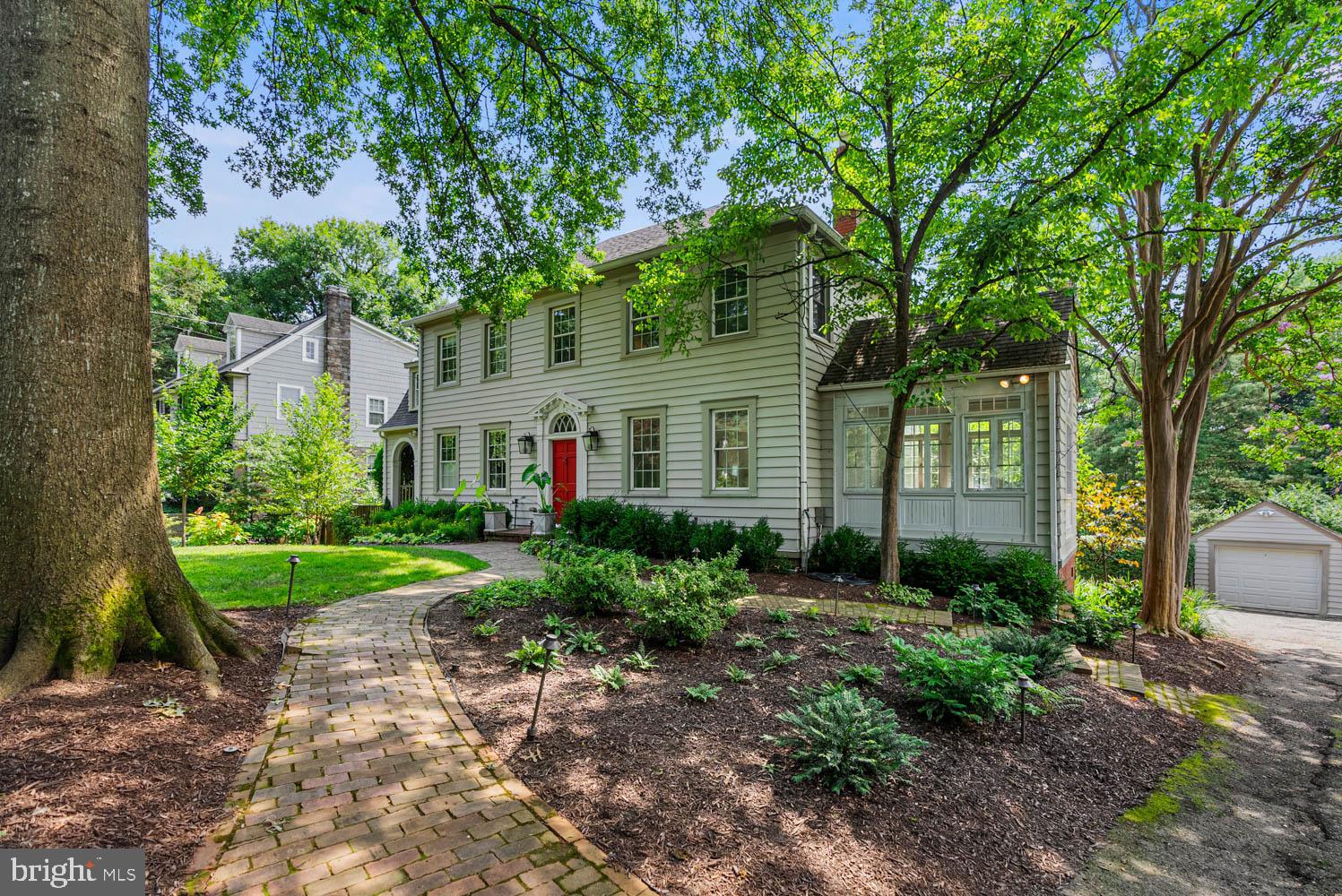 CHEVY CHASE - Residential