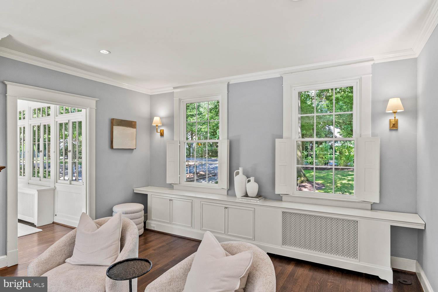 CHEVY CHASE - Residential