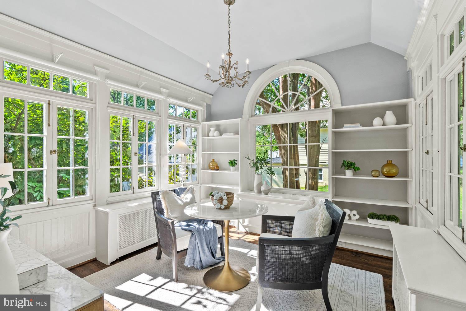 CHEVY CHASE - Residential