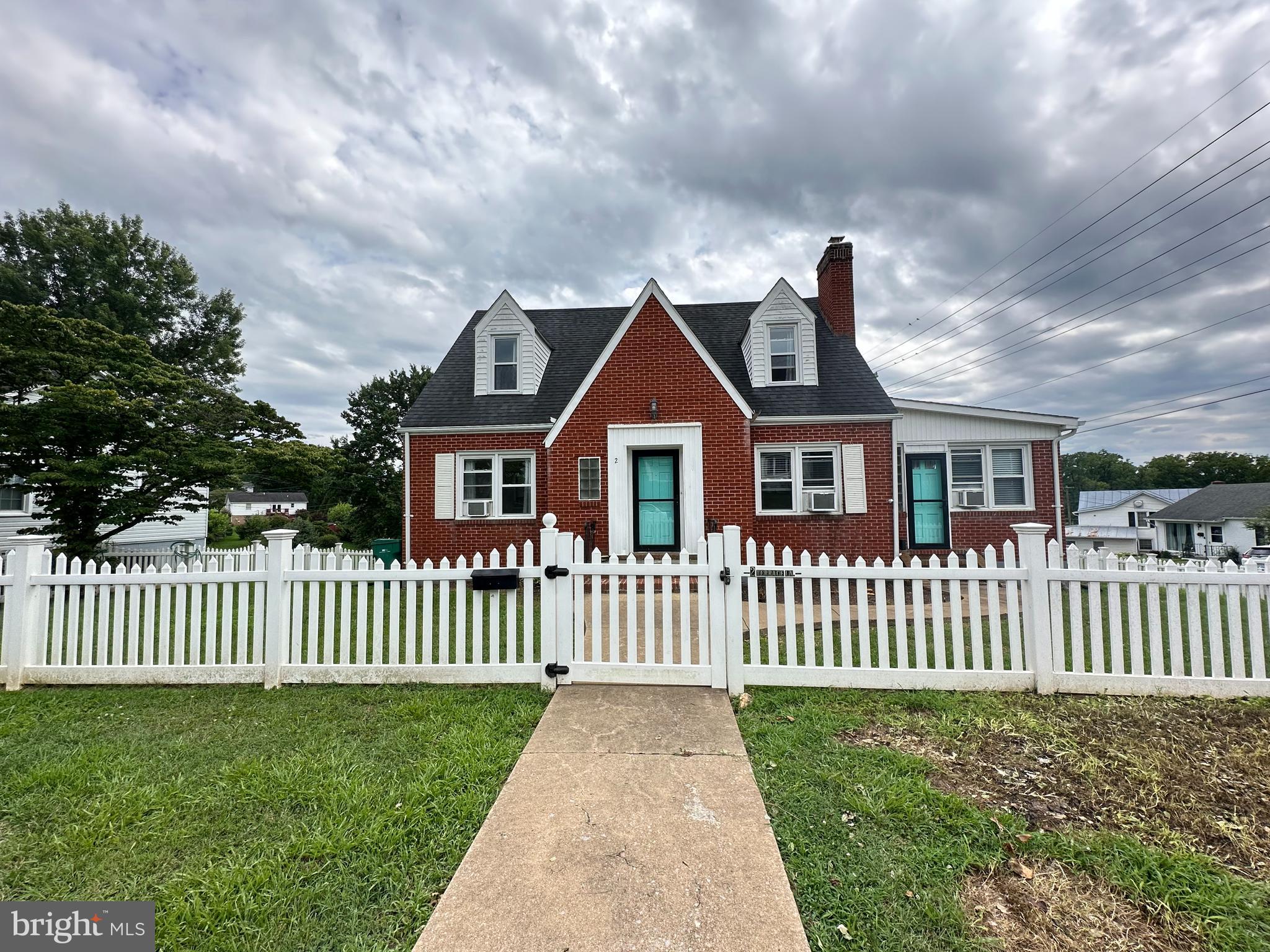 2 TERRACE LANE