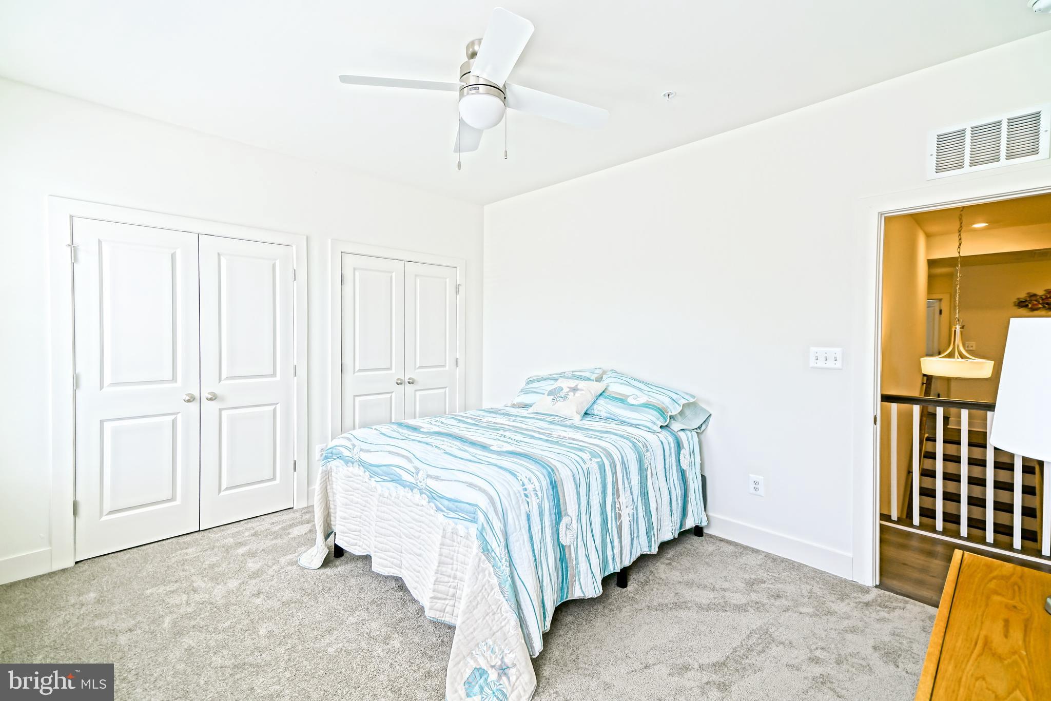 OYSTER HOUSE VILLAGE - Residential