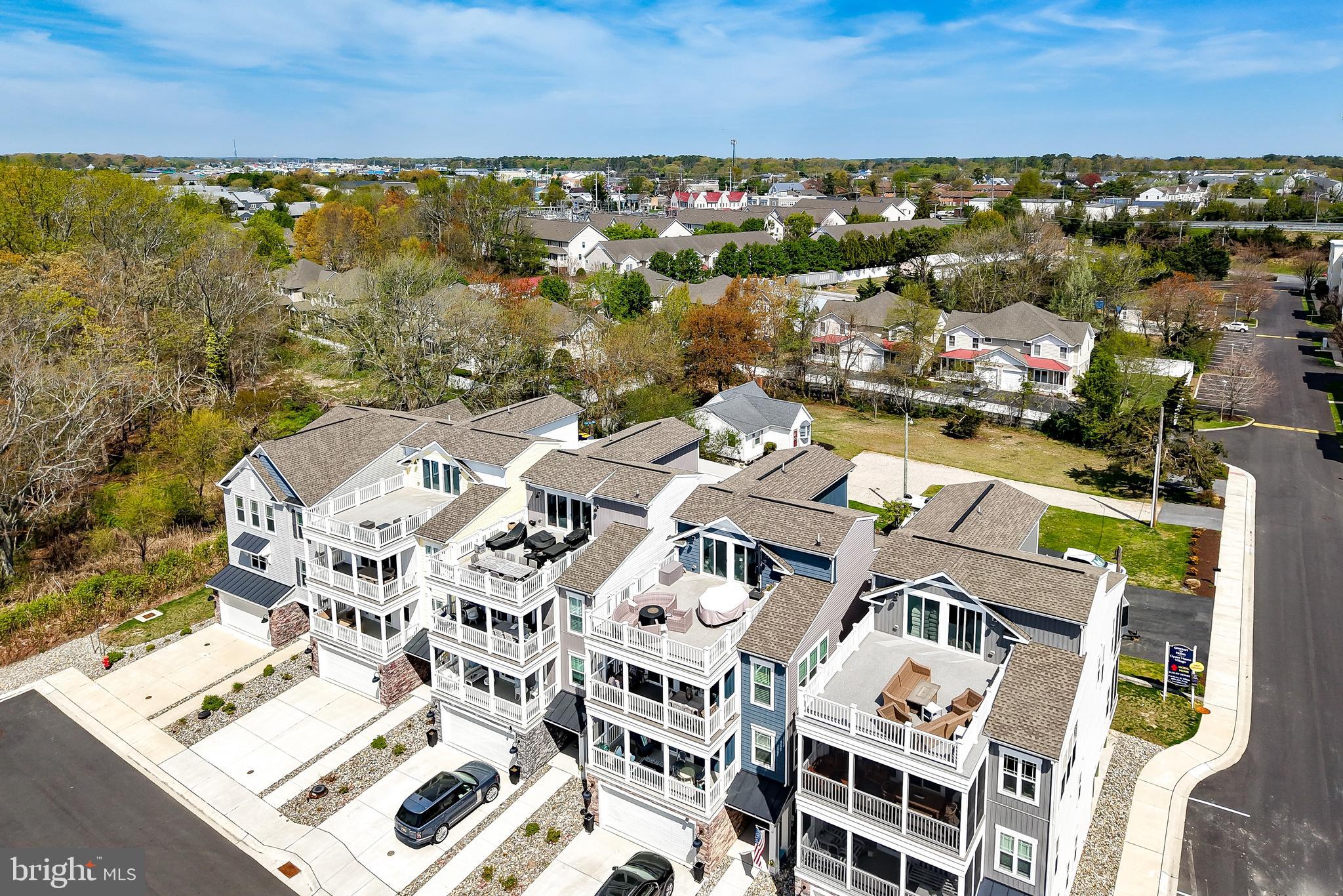 OYSTER HOUSE VILLAGE - Residential