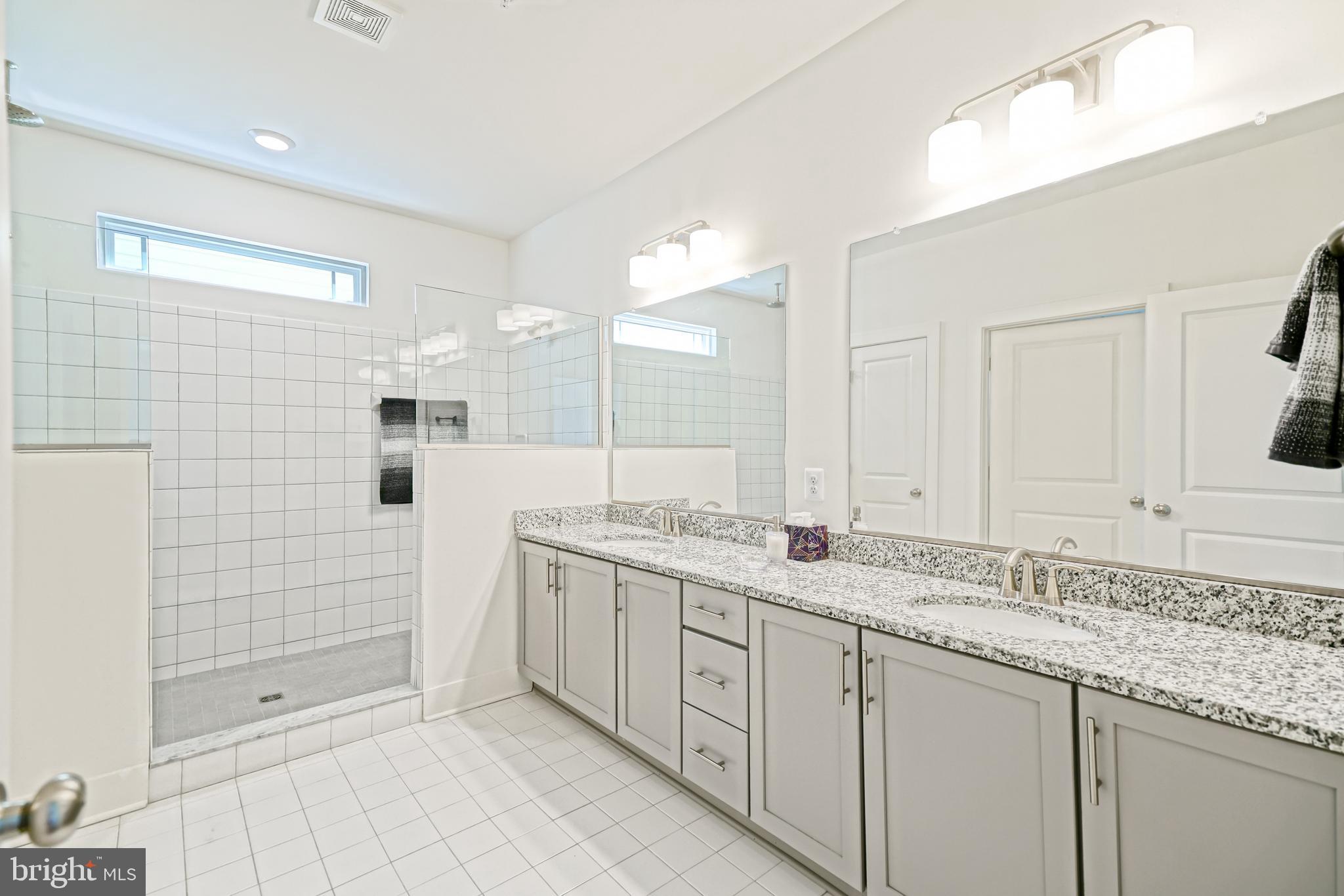 OYSTER HOUSE VILLAGE - Residential