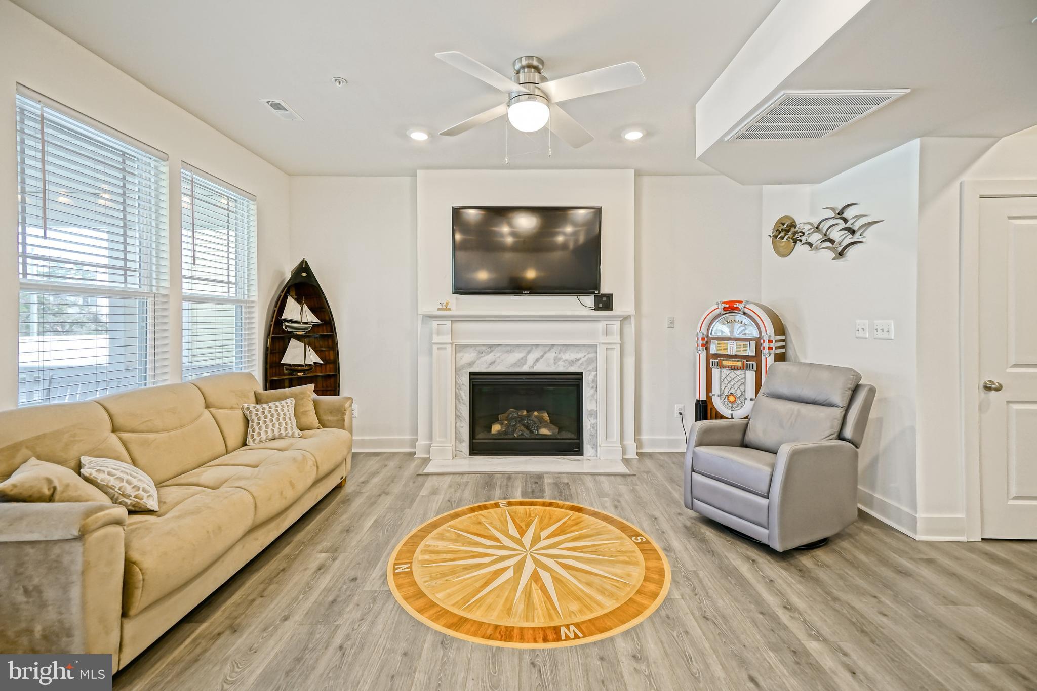OYSTER HOUSE VILLAGE - Residential