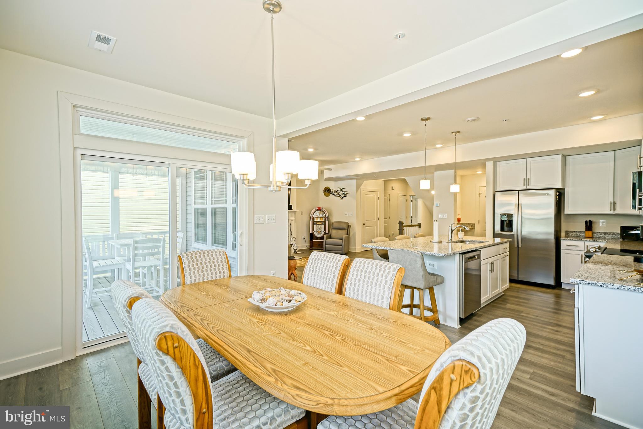 OYSTER HOUSE VILLAGE - Residential