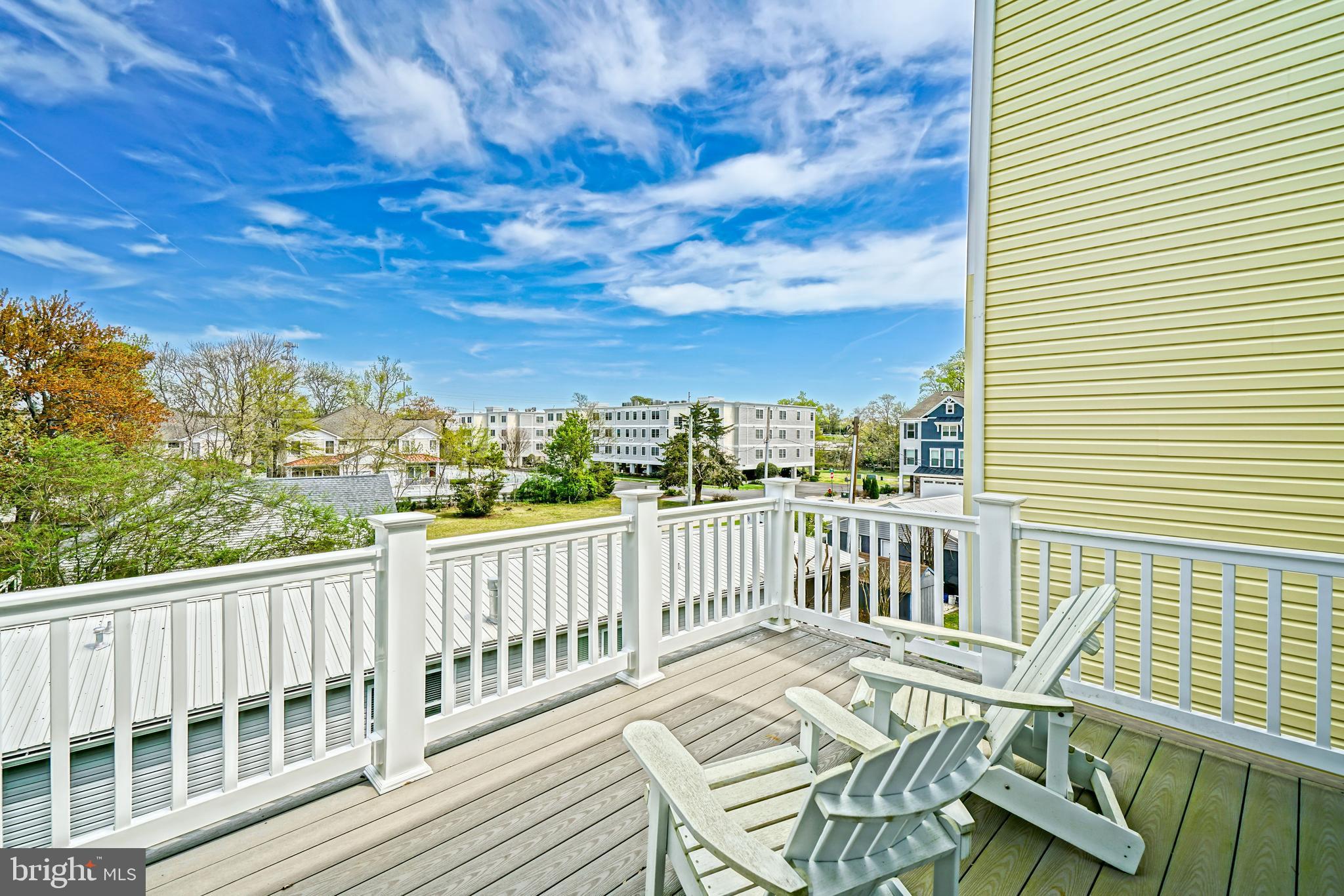 OYSTER HOUSE VILLAGE - Residential